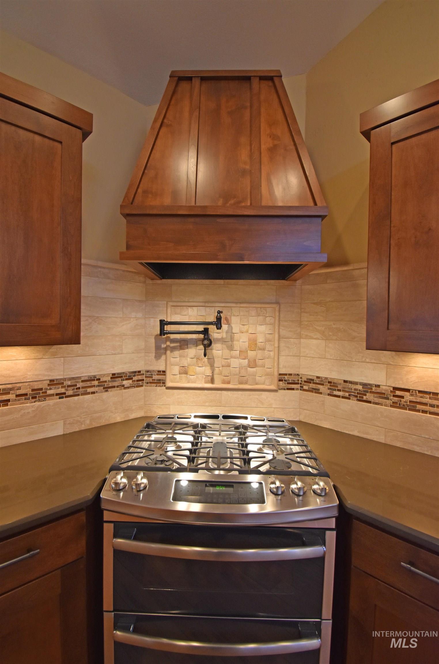 2212 Wheatlands Avenue, Lewiston, Idaho 83501, 4 Bedrooms, 3 Bathrooms, Residential For Sale, Price $825,000,MLS 98966554