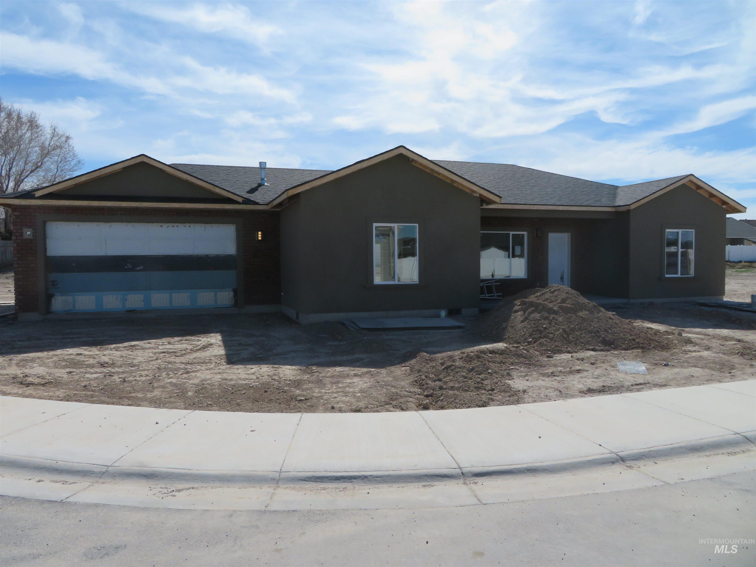 284 Sandi Road, Twin Falls, Idaho 83301, 3 Bedrooms, 2 Bathrooms, Residential For Sale, Price $439,900, 98966559