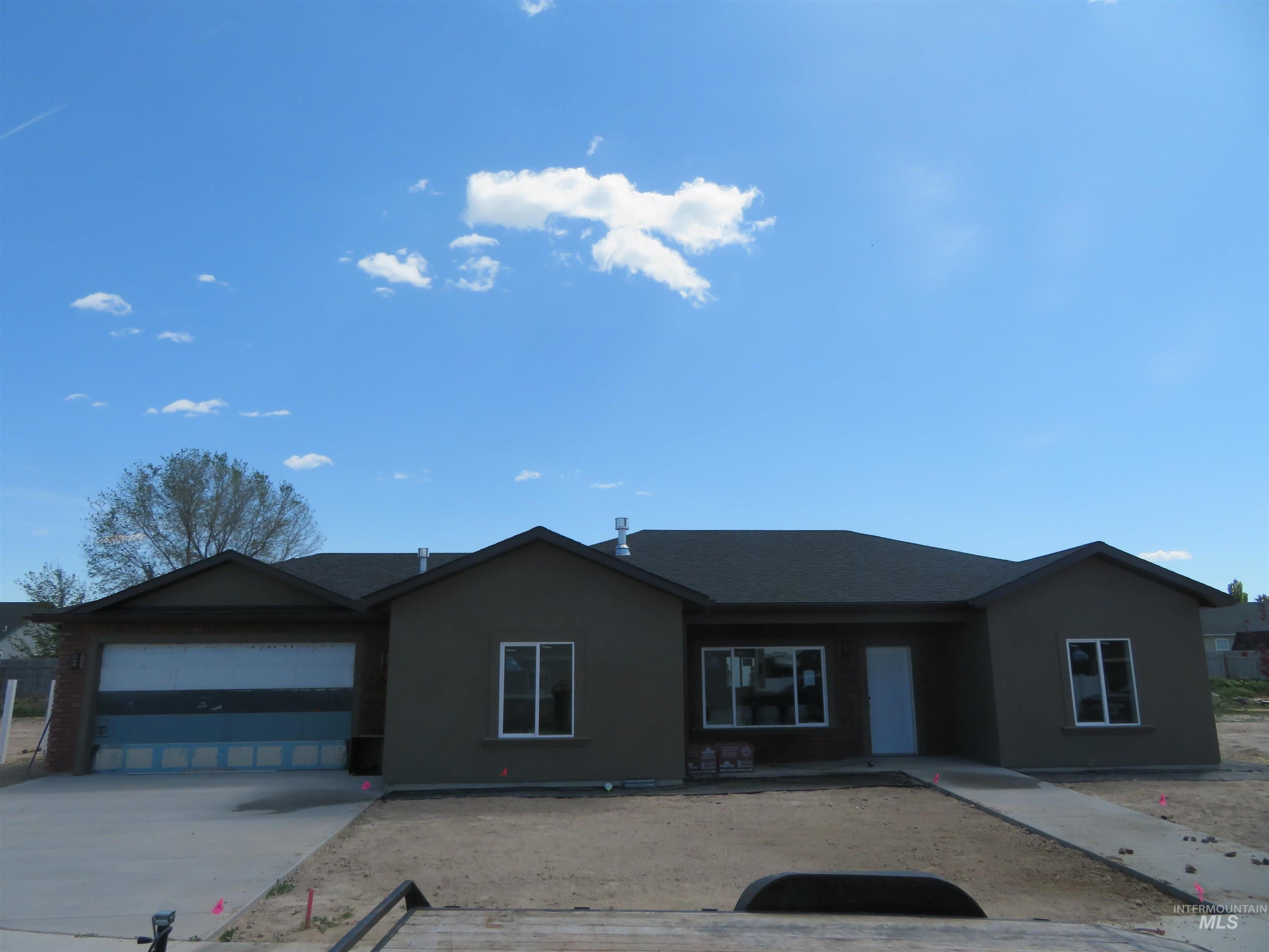 284 Sandi Road, Twin Falls, Idaho 83301, 3 Bedrooms, 2 Bathrooms, Residential For Sale, Price $449,900,MLS 98966559