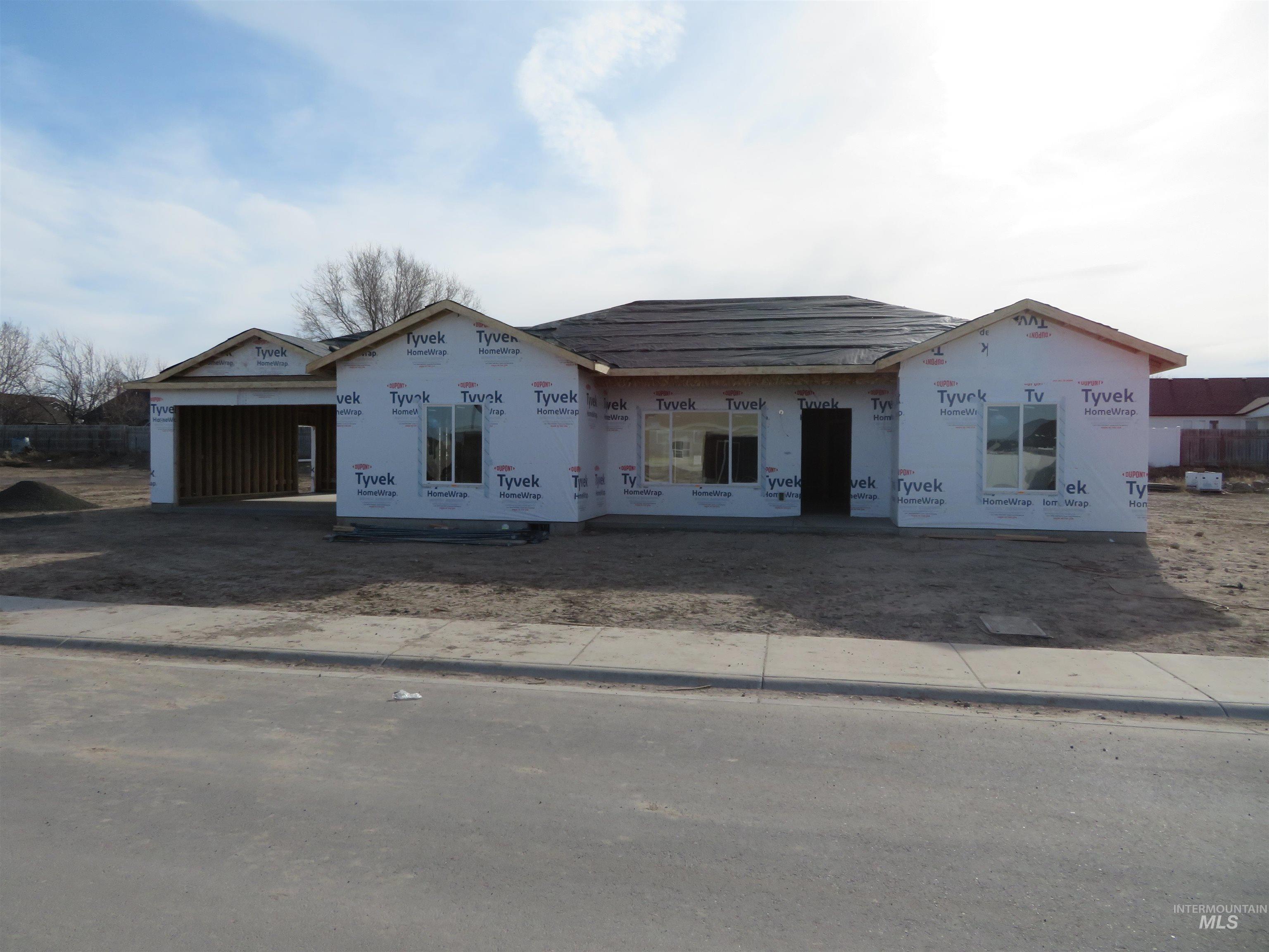 284 Sandi Road, Twin Falls, Idaho 83301, 3 Bedrooms, 2 Bathrooms, Residential For Sale, Price $439,900, 98966559