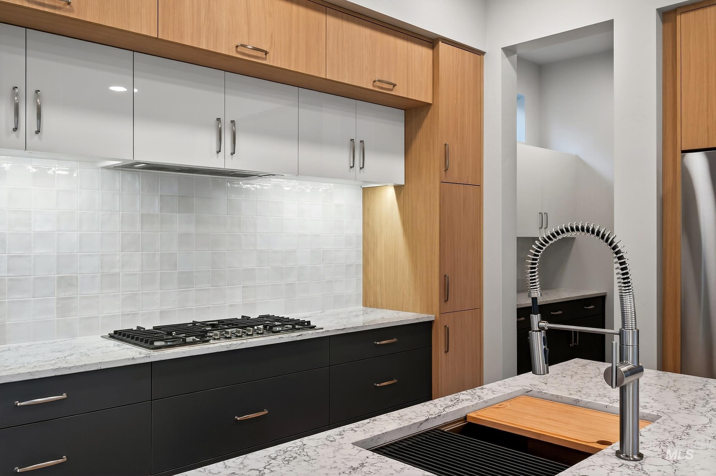 3374 W Neville Ranch Dr., Boise, Idaho 83714, 3 Bedrooms, 2.5 Bathrooms, Residential For Sale, Price $824,900,MLS 98966589