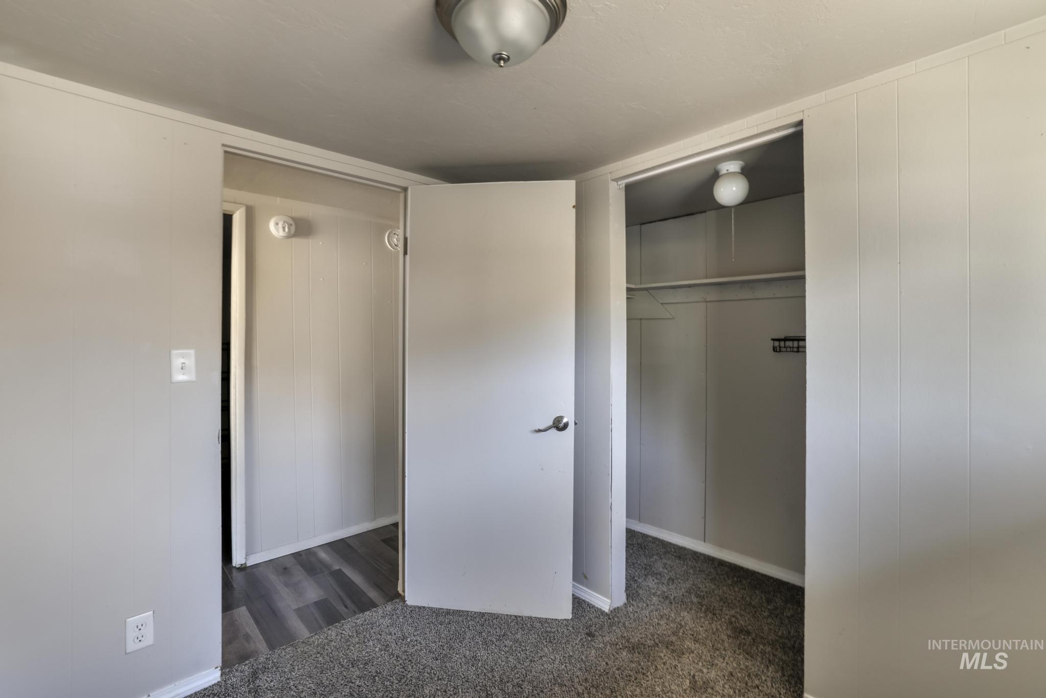 220 Maple Ave W, Hansen, Idaho 83334, 3 Bedrooms, 1 Bathroom, Residential For Sale, Price $269,999,MLS 98966593