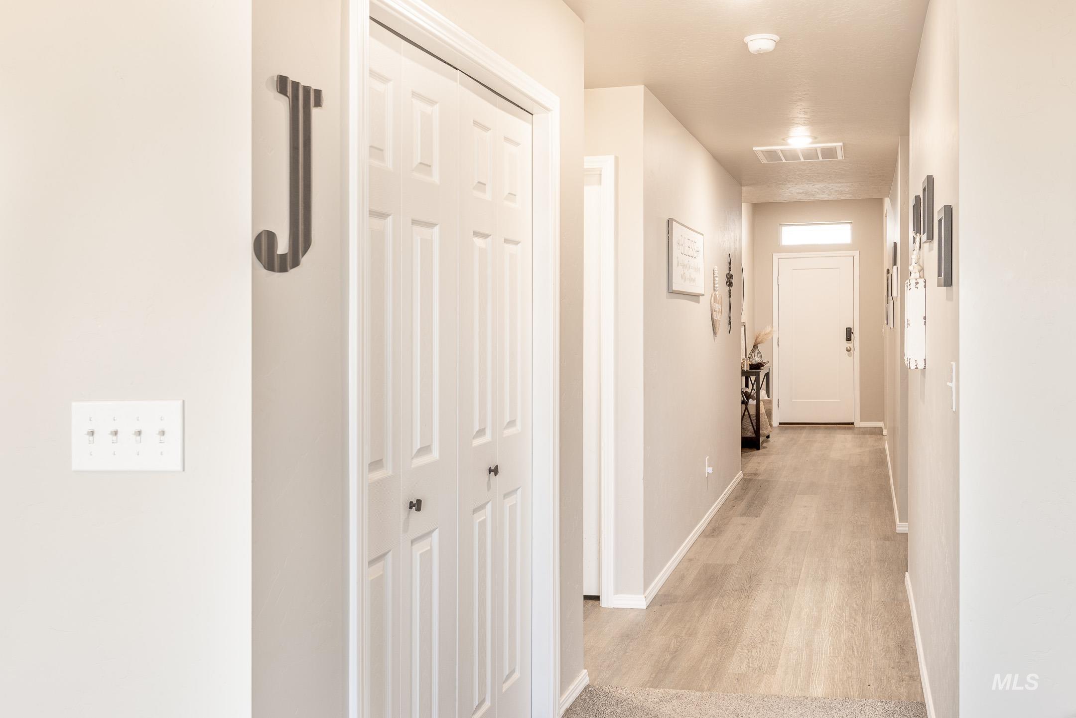 13546 Nisene DR, Caldwell, Idaho 83607, 4 Bedrooms, 2 Bathrooms, Residential For Sale, Price $399,000,MLS 98966607