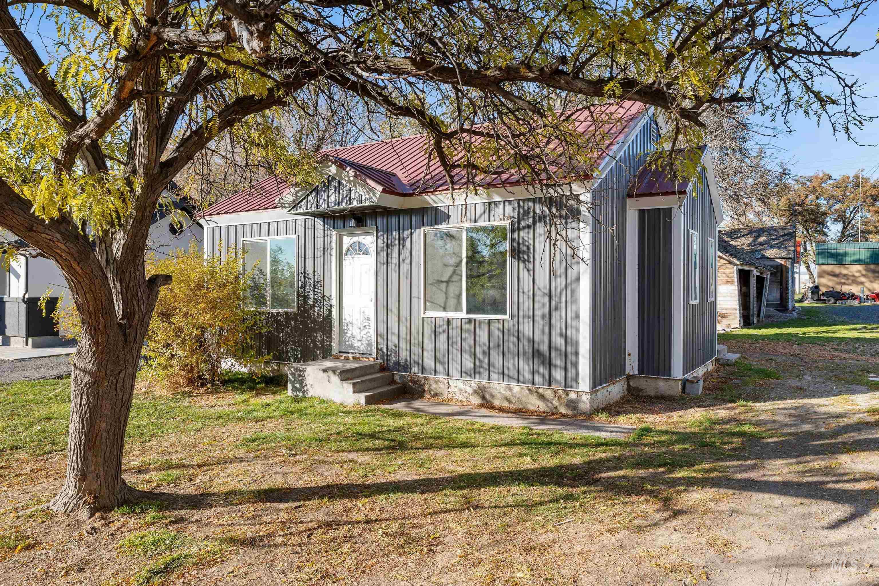 406 W Avenue E, Jerome, Idaho 83338, 1 Bedroom, 1 Bathroom, Residential For Sale, Price $189,900,MLS 98966615