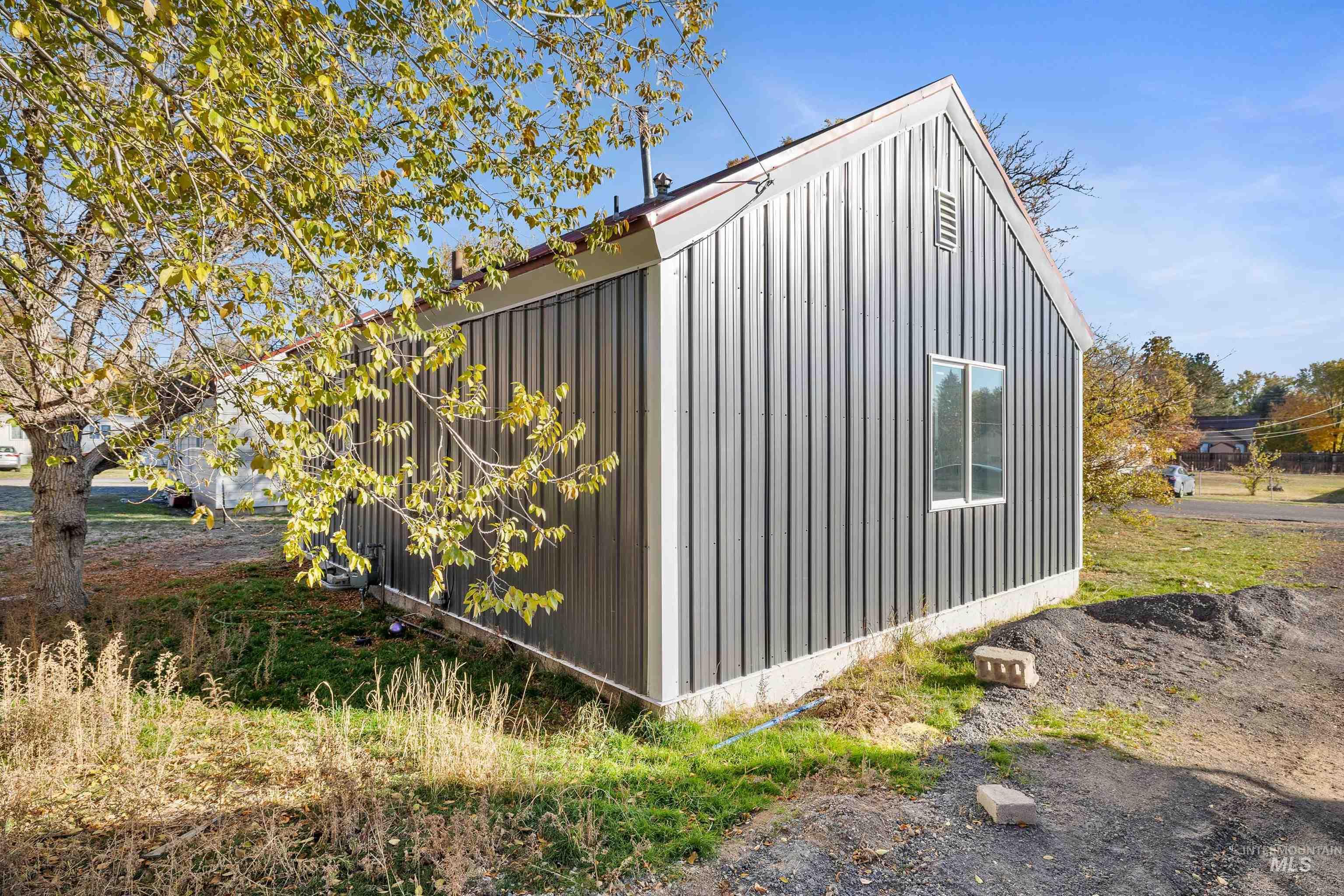 406 W Avenue E, Jerome, Idaho 83338, 1 Bedroom, 1 Bathroom, Residential For Sale, Price $189,900,MLS 98966615