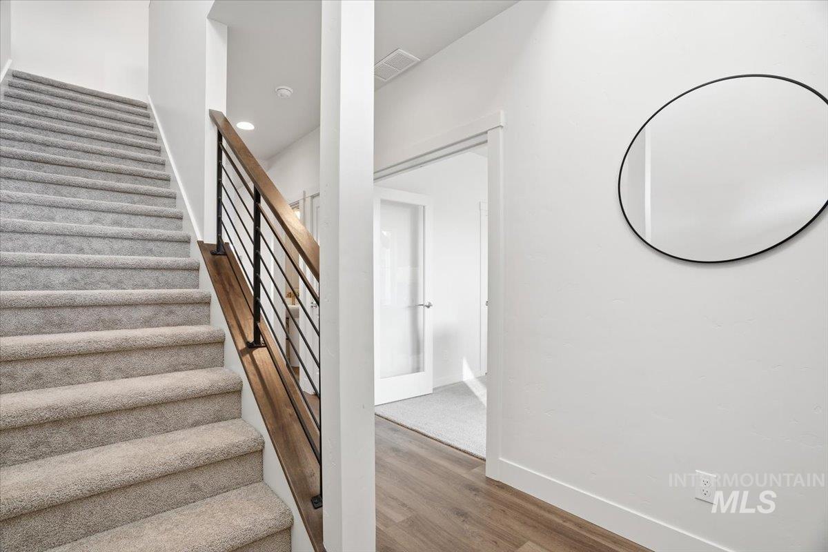 10264 Stony Oak Court, Nampa, Idaho 83687, 3 Bedrooms, 2.5 Bathrooms, Residential For Sale, Price $534,900,MLS 98966617