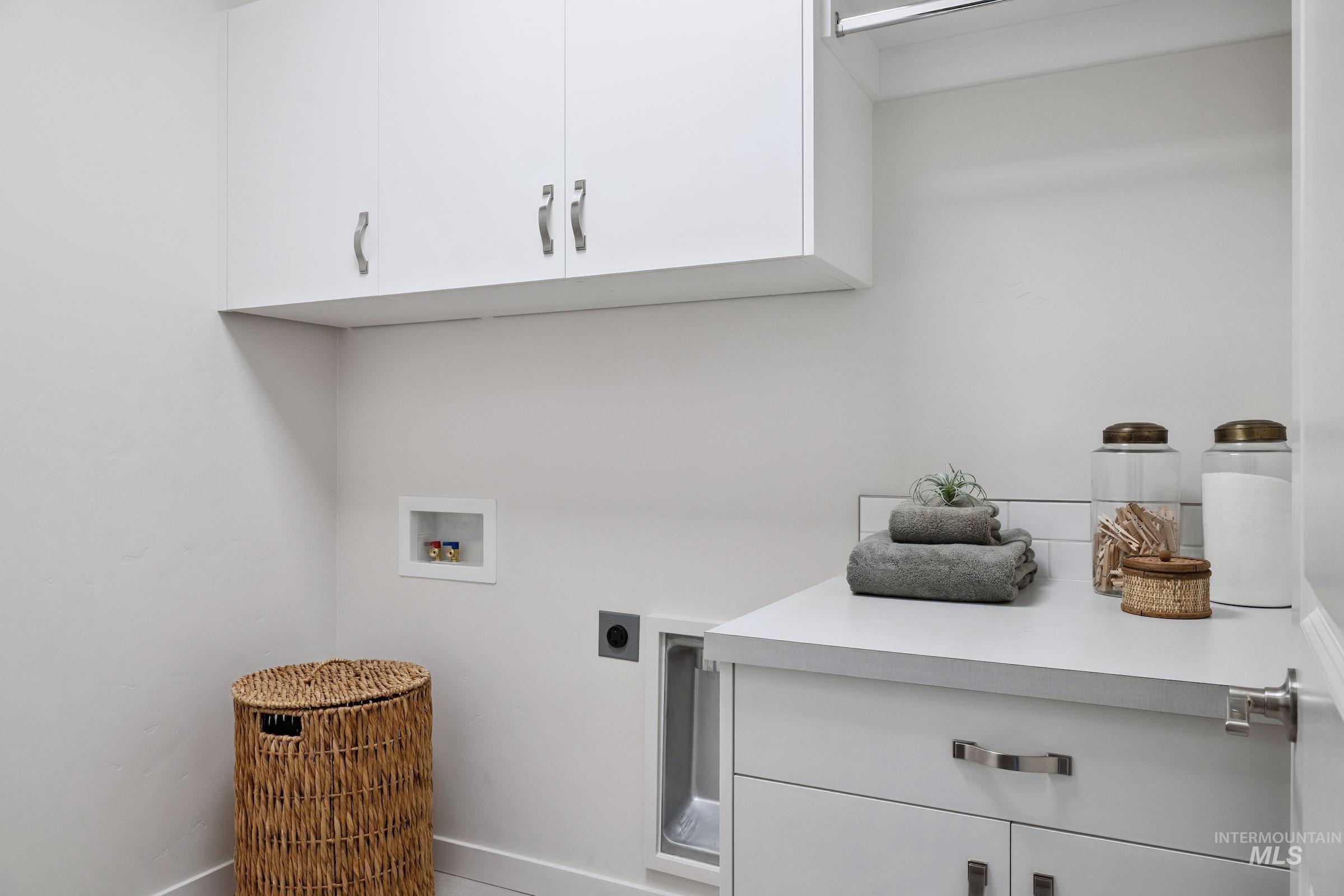 10264 Stony Oak Court, Nampa, Idaho 83687, 3 Bedrooms, 2.5 Bathrooms, Residential For Sale, Price $542,900,MLS 98966617