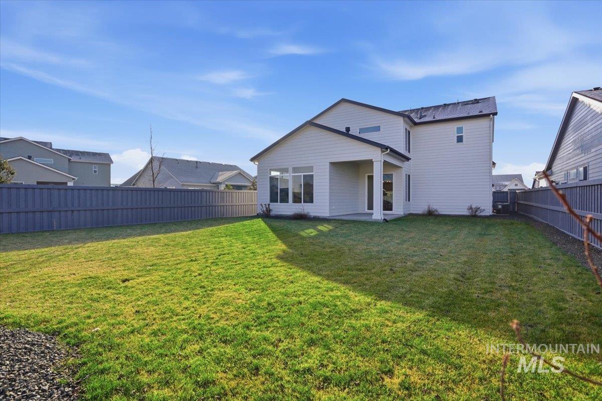 10264 Stony Oak Court, Nampa, Idaho 83687, 3 Bedrooms, 2.5 Bathrooms, Residential For Sale, Price $534,900,MLS 98966617