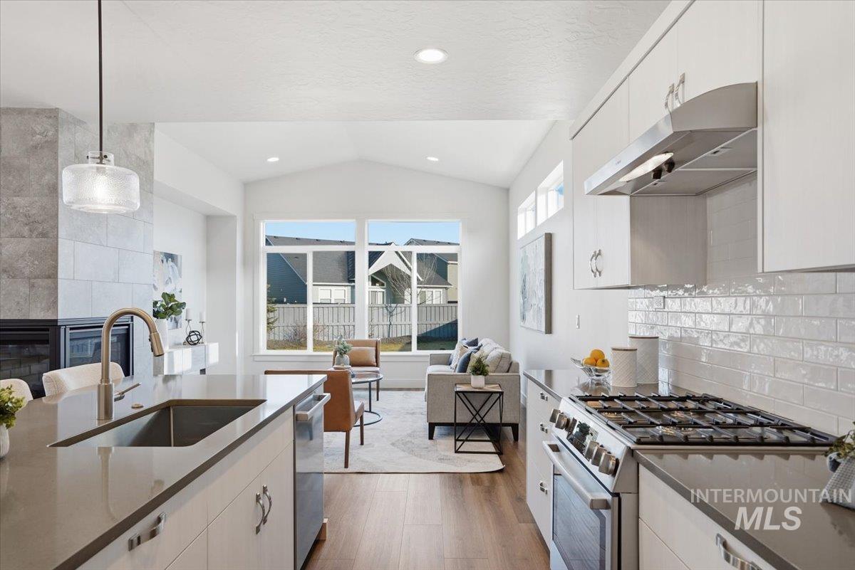 10264 Stony Oak Court, Nampa, Idaho 83687, 3 Bedrooms, 2.5 Bathrooms, Residential For Sale, Price $534,900,MLS 98966617