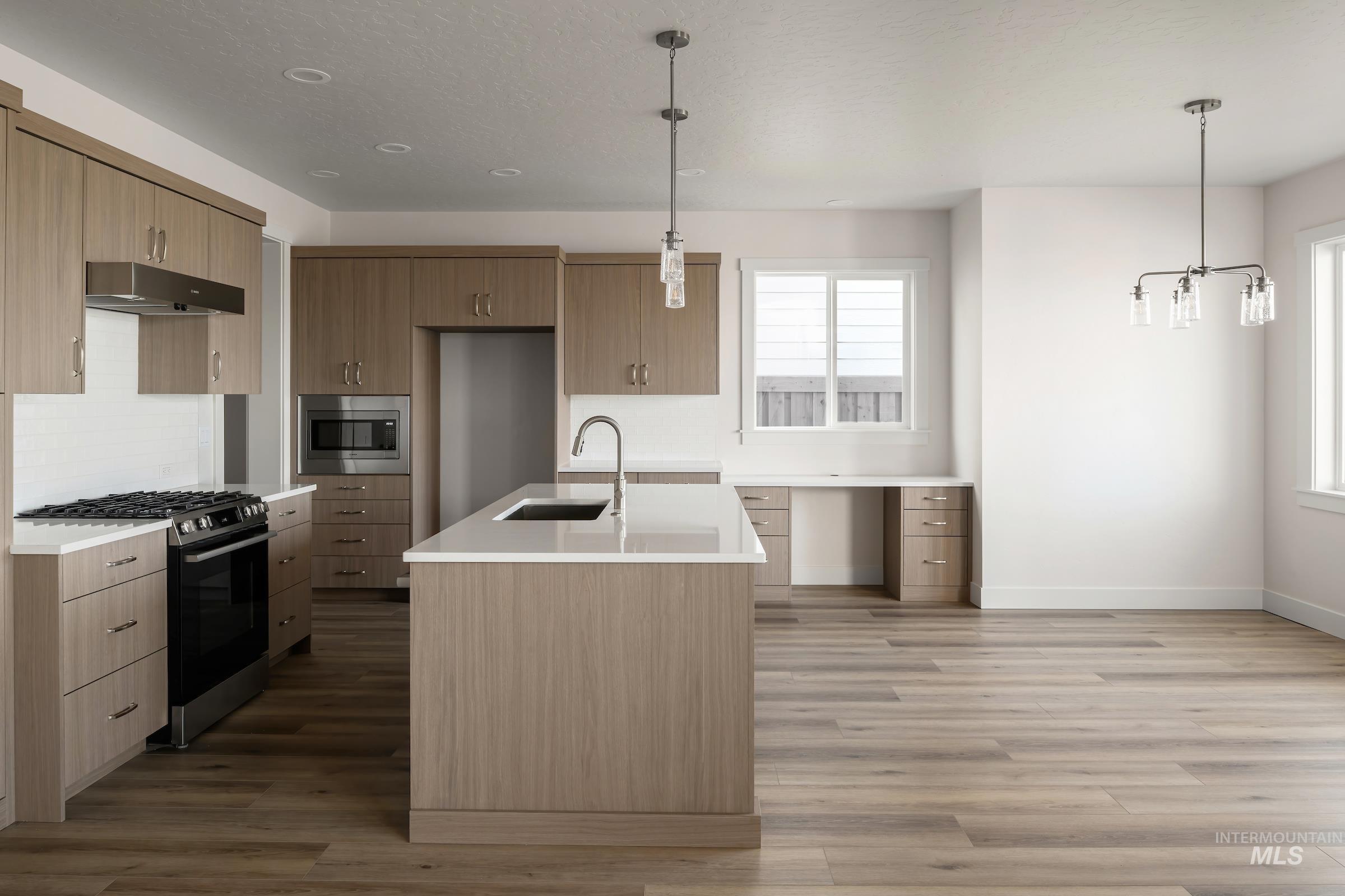 18169 Cinder Brook Ave, Nampa, Idaho 83687, 3 Bedrooms, 2.5 Bathrooms, Residential For Sale, Price $447,900, 98966619