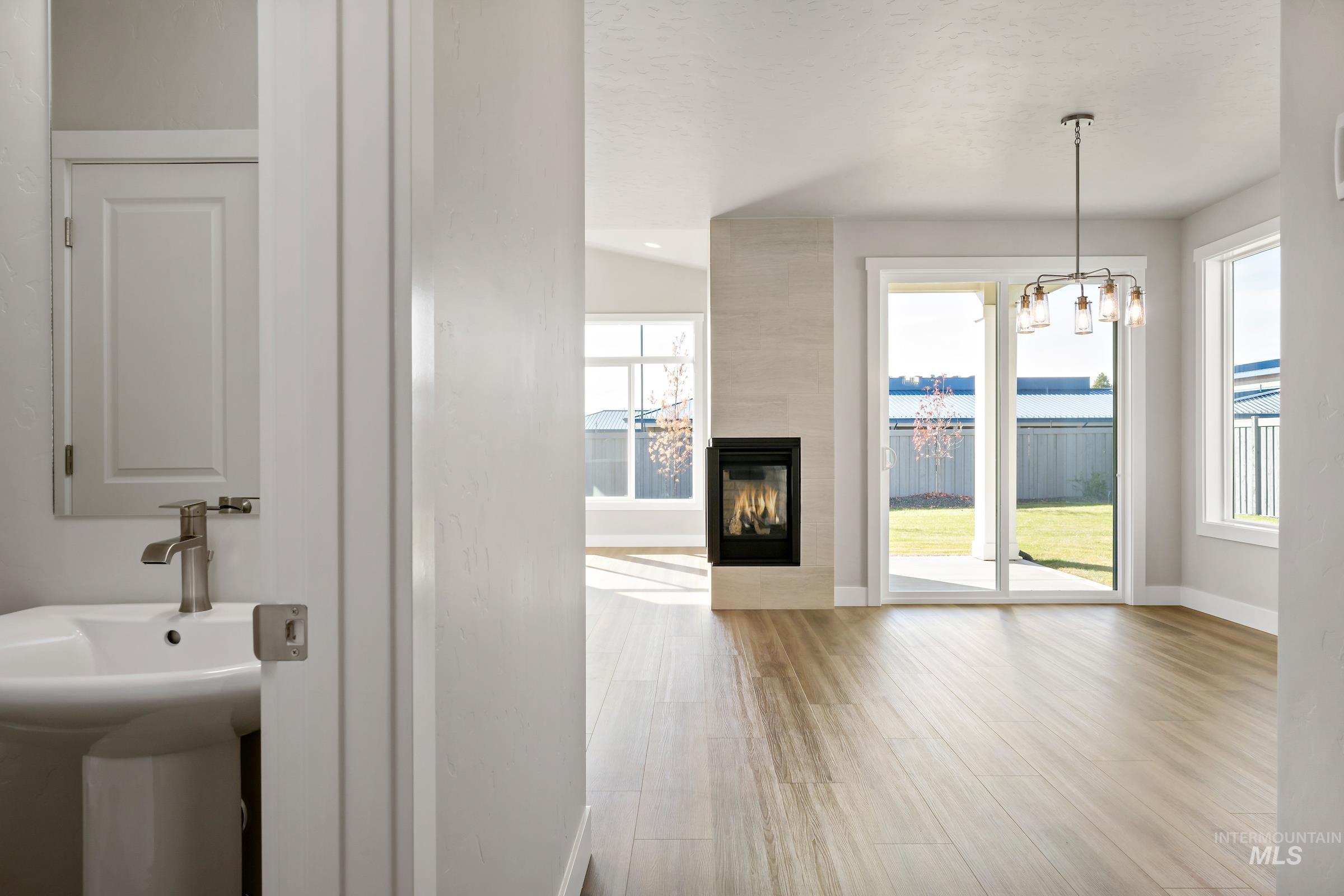 10395 Stony Oak Street, Nampa, Idaho 83687, 3 Bedrooms, 2.5 Bathrooms, Residential For Sale, Price $549,300,MLS 98966622