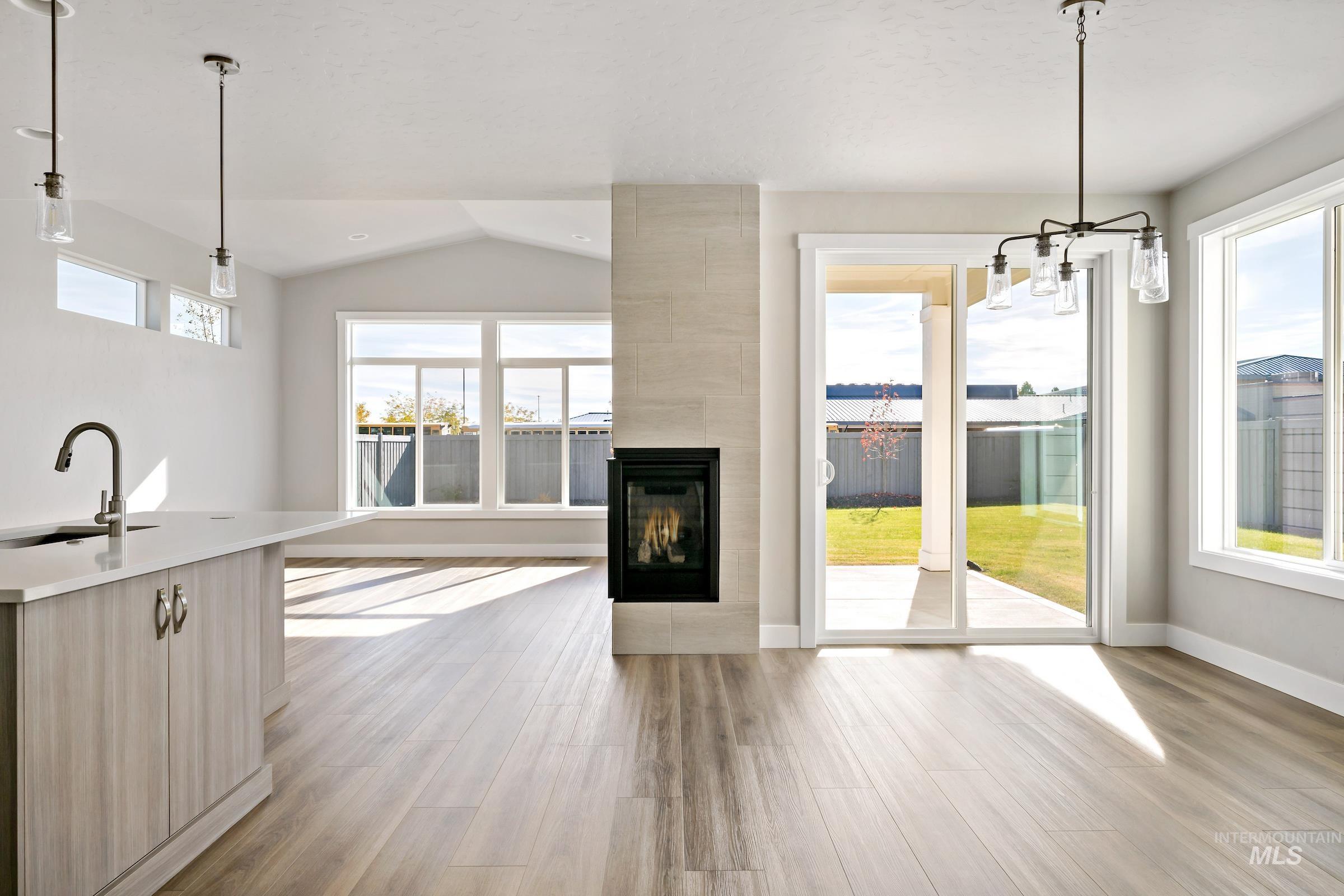 10395 Stony Oak Street, Nampa, Idaho 83687, 3 Bedrooms, 2.5 Bathrooms, Residential For Sale, Price $549,300,MLS 98966622