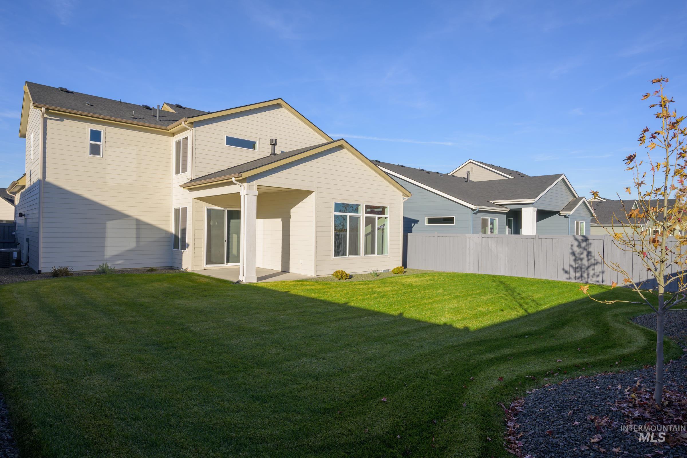 10395 Stony Oak Street, Nampa, Idaho 83687, 3 Bedrooms, 2.5 Bathrooms, Residential For Sale, Price $549,300,MLS 98966622