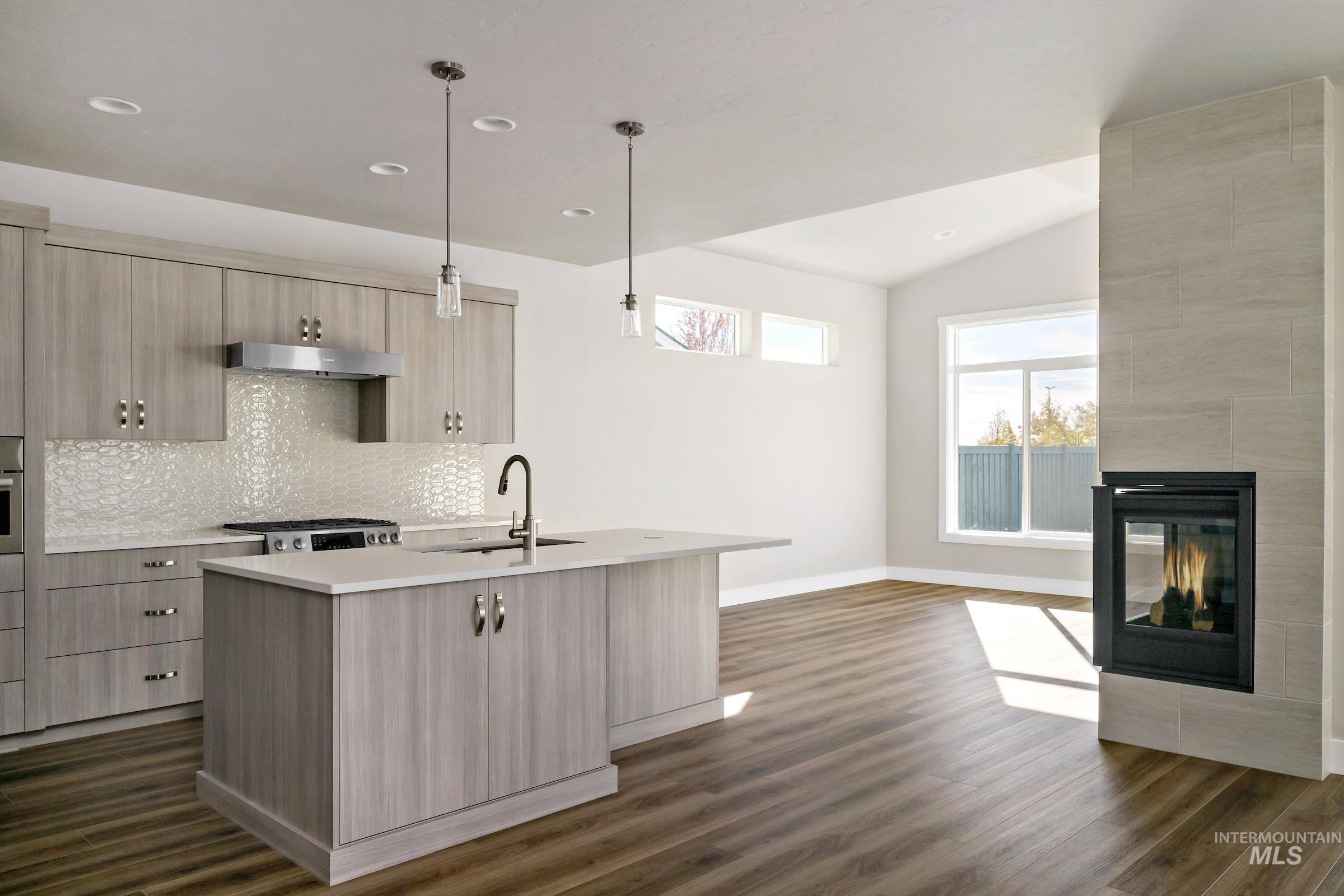 10395 Stony Oak Street, Nampa, Idaho 83687, 3 Bedrooms, 2.5 Bathrooms, Residential For Sale, Price $549,300,MLS 98966622