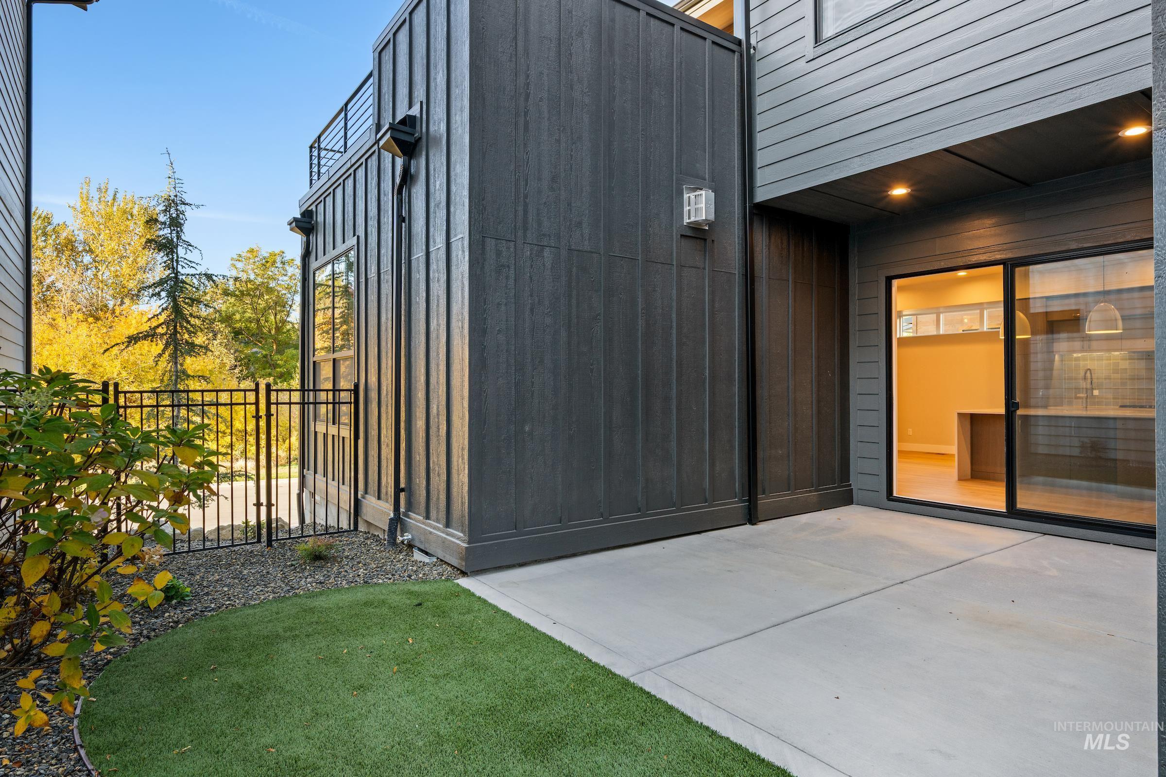 3382 W Neville Ranch Dr., Boise, Idaho 83714, 3 Bedrooms, 2.5 Bathrooms, Residential For Sale, Price $824,900,MLS 98966624