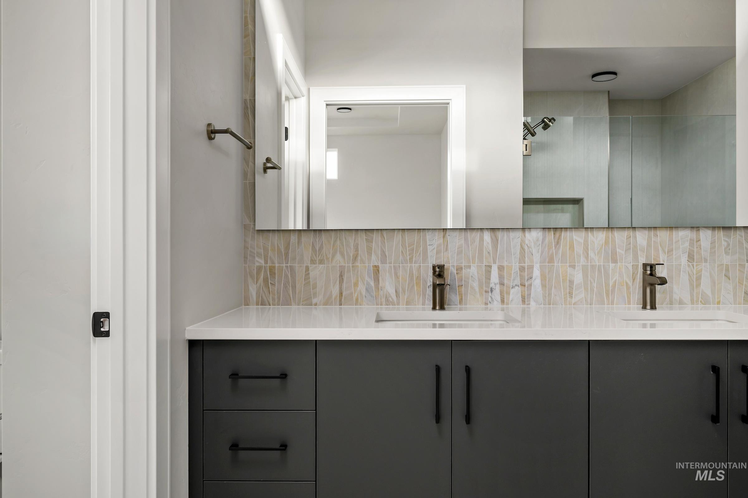 11709 N Rabbitbrush Way, Boise, Idaho 83714, 3 Bedrooms, 2.5 Bathrooms, Residential For Sale, Price $749,900,MLS 98966626