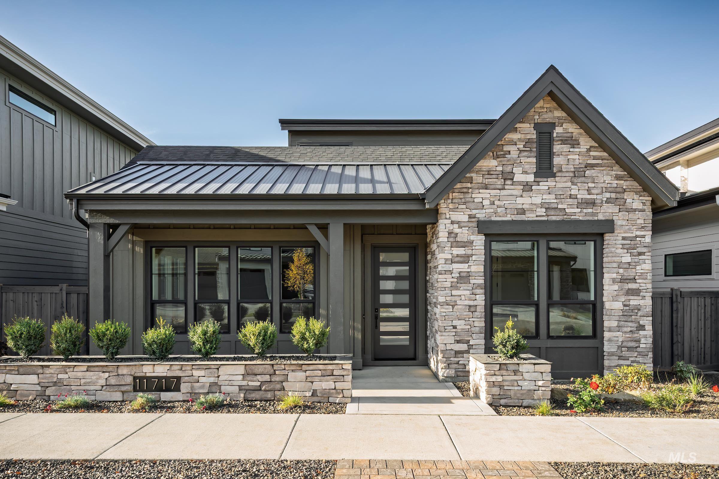 11717 N Rabbitbrush Way, Boise, Idaho 83714, 4 Bedrooms, 2.5 Bathrooms, Residential For Sale, Price $774,900,MLS 98966630
