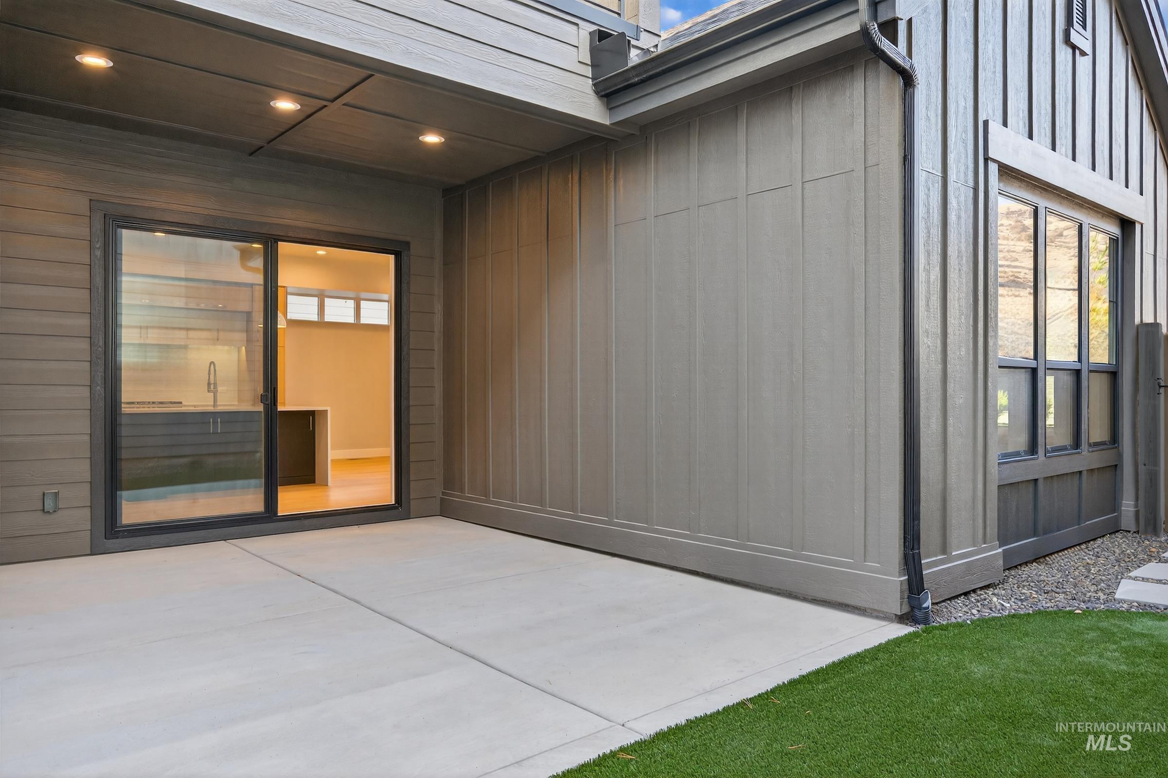 11717 N Rabbitbrush Way, Boise, Idaho 83714, 4 Bedrooms, 2.5 Bathrooms, Residential For Sale, Price $804,900,MLS 98966630