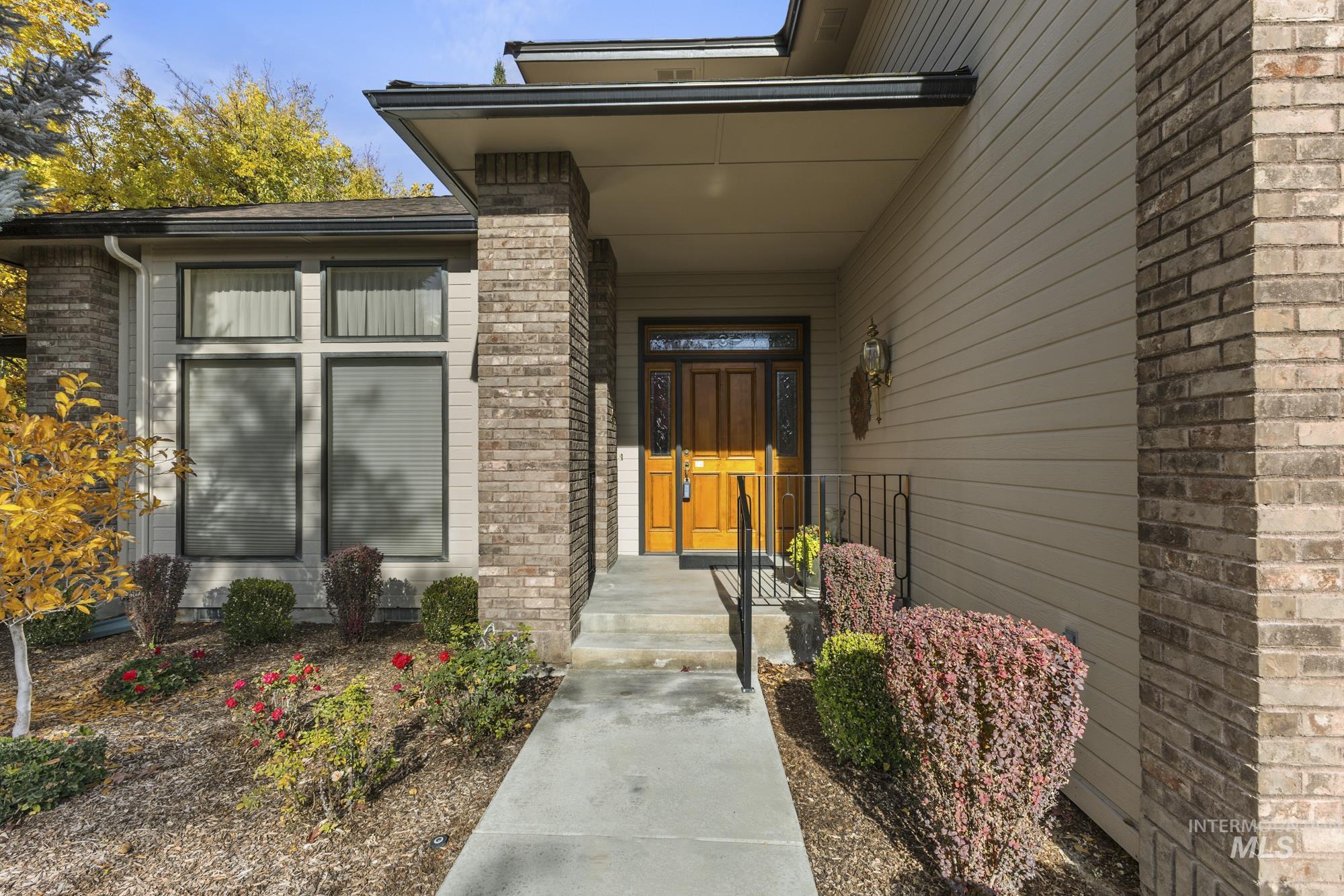 8550 W. Brookview Drive, Boise, Idaho 83709, 4 Bedrooms, 3 Bathrooms, Residential For Sale, Price $749,900,MLS 98966631