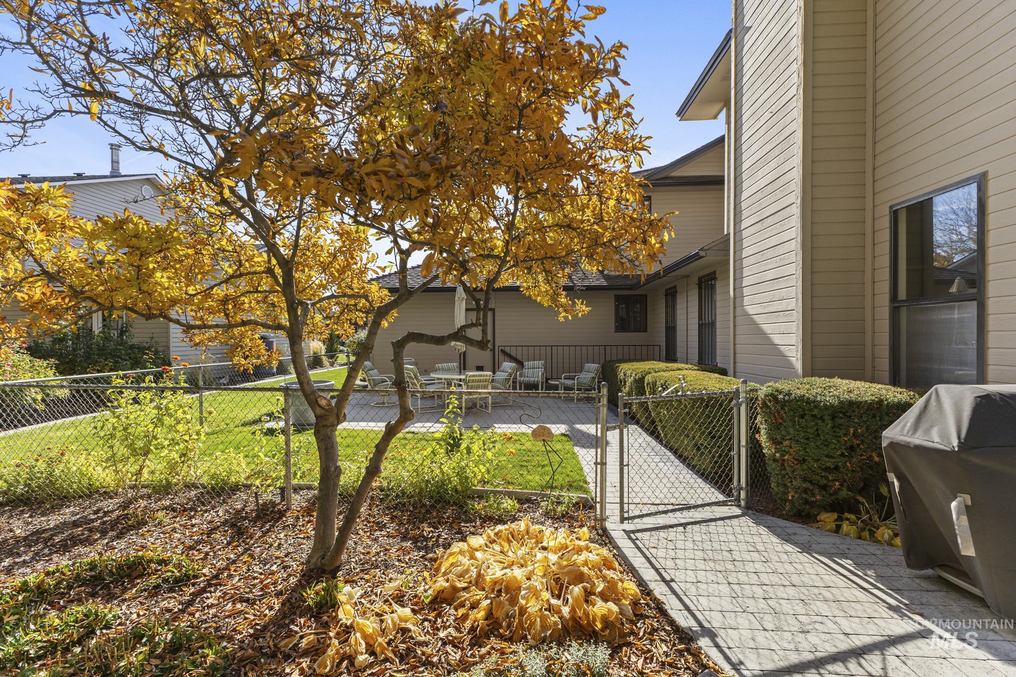 8550 W. Brookview Drive, Boise, Idaho 83709, 4 Bedrooms, 3 Bathrooms, Residential For Sale, Price $749,900,MLS 98966631