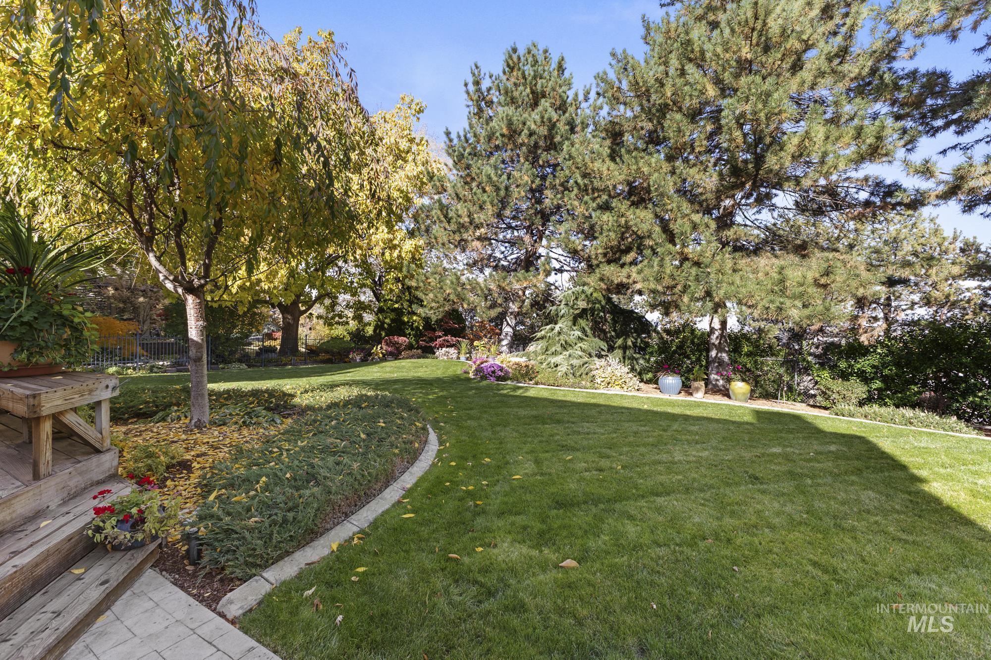 8550 W. Brookview Drive, Boise, Idaho 83709, 4 Bedrooms, 3 Bathrooms, Residential For Sale, Price $749,900,MLS 98966631