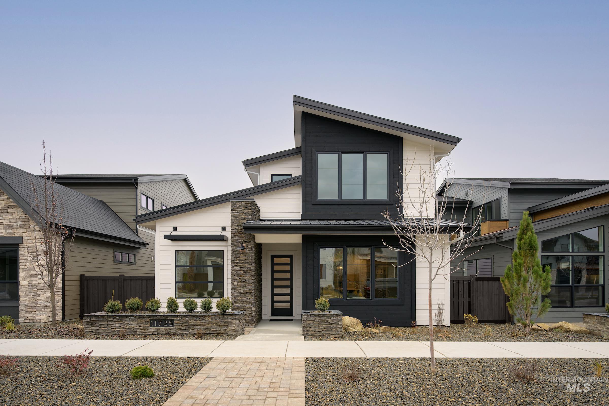 11725 N Rabbitbrush Way, Boise, Idaho 83714, 3 Bedrooms, 2.5 Bathrooms, Residential For Sale, Price $749,900, 98966633