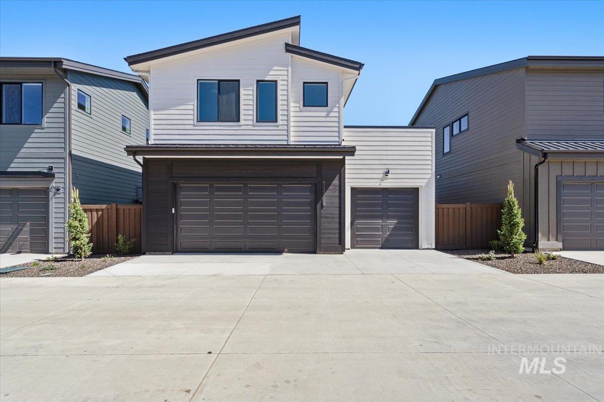 11725 N Rabbitbrush Way, Boise, Idaho 83714, 3 Bedrooms, 2.5 Bathrooms, Residential For Sale, Price $739,900, 98966633