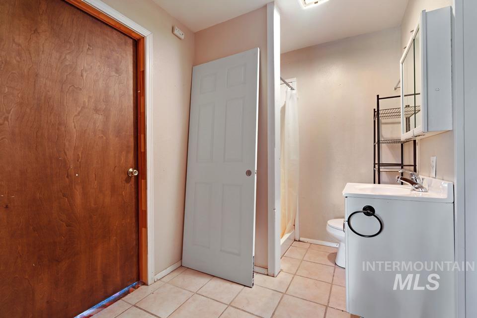 1825 NE 17th, Payette, Idaho 83661, 4 Bedrooms, 3 Bathrooms, Residential For Sale, Price $515,000,MLS 98966634