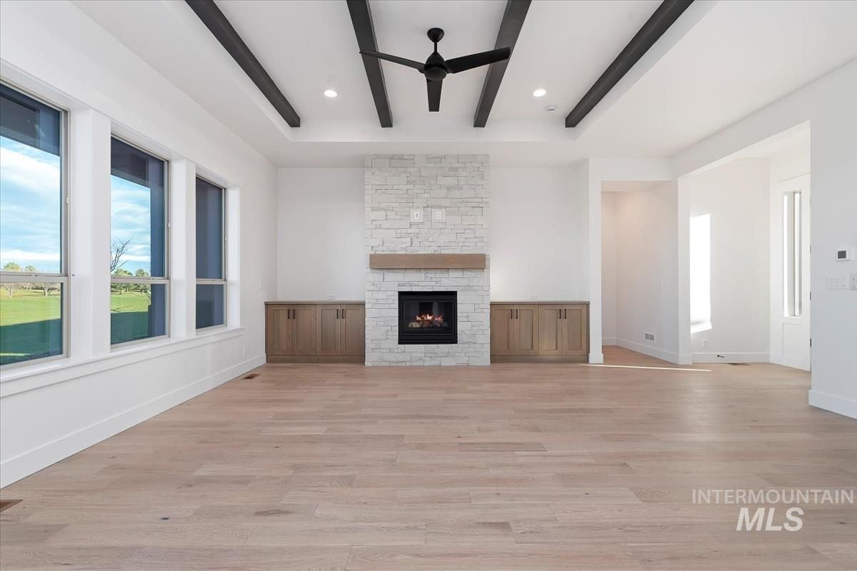 11281 S Corballis Ln, Kuna, Idaho 83634, 3 Bedrooms, 3 Bathrooms, Residential For Sale, Price $599,880,MLS 98966637