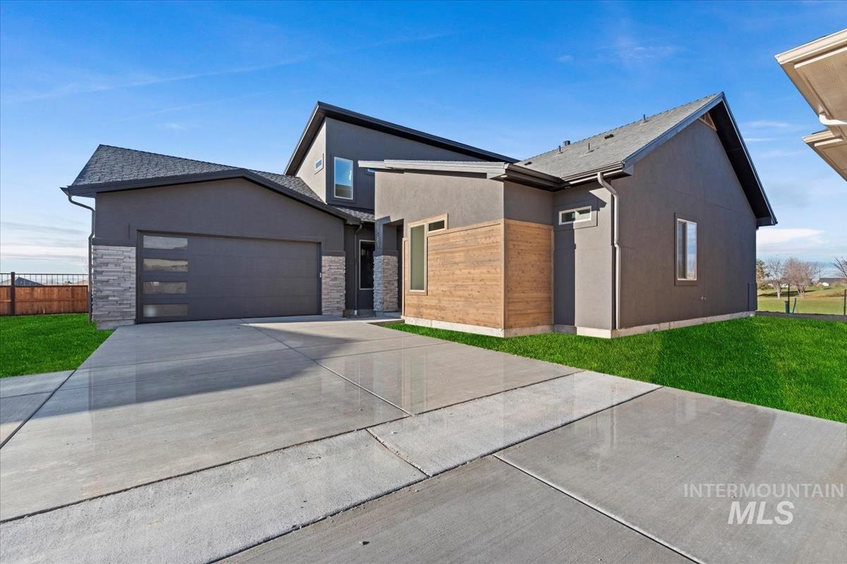 11281 S Corballis Ln, Kuna, Idaho 83634, 3 Bedrooms, 3 Bathrooms, Residential For Sale, Price $599,880,MLS 98966637