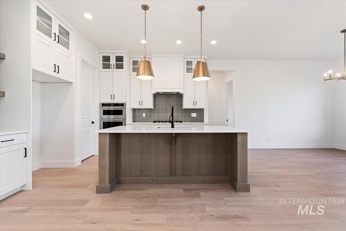 11281 S Corballis Ln, Kuna, Idaho 83634, 3 Bedrooms, 3 Bathrooms, Residential For Sale, Price $599,880,MLS 98966637