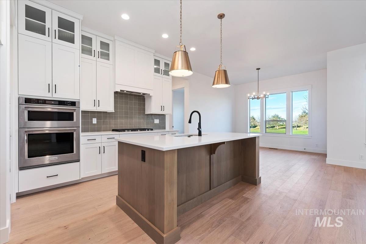 11281 S Corballis Ln, Kuna, Idaho 83634, 3 Bedrooms, 3 Bathrooms, Residential For Sale, Price $599,880,MLS 98966637