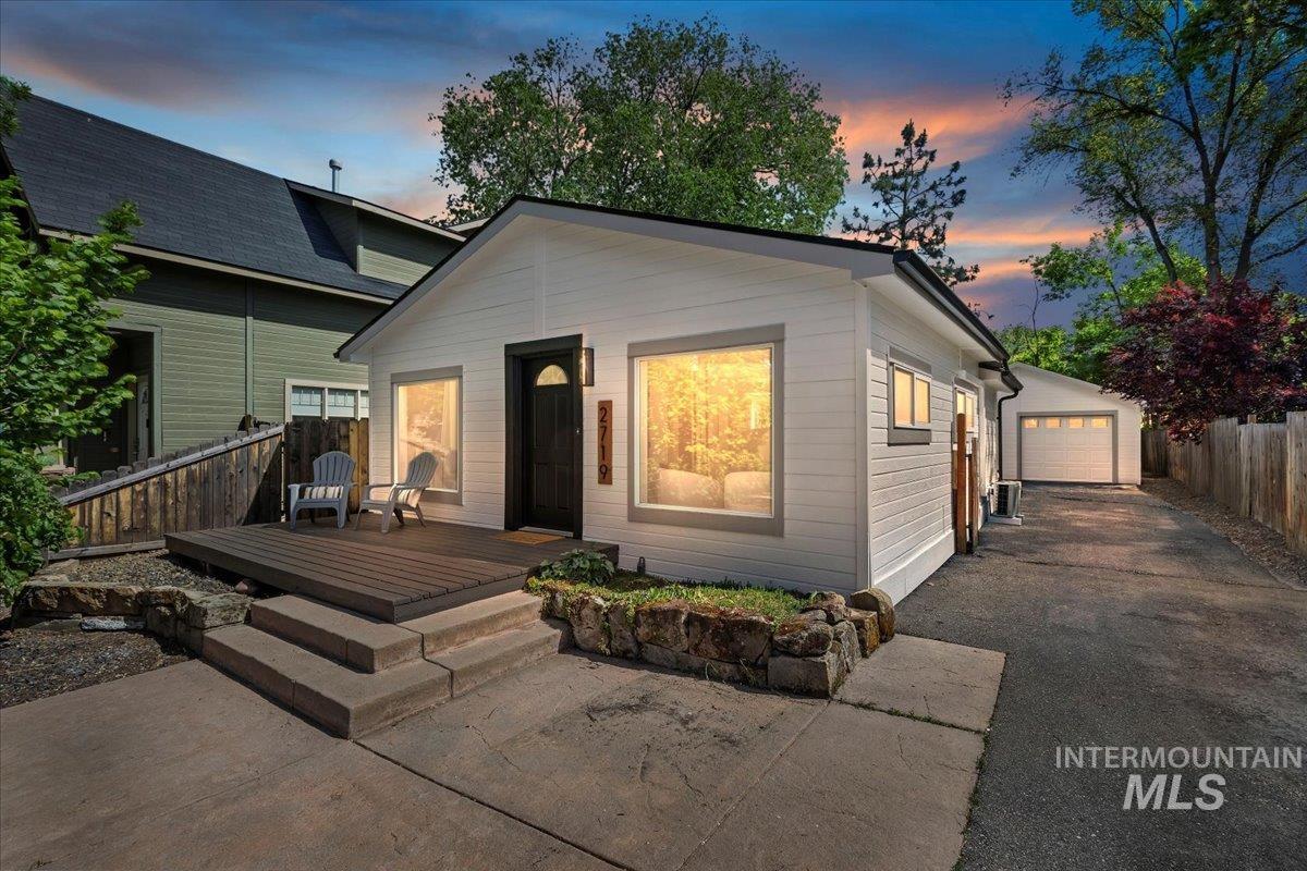 2719 W Woodlawn, Boise, Idaho 83702, 1 Bedroom, 1 Bathroom, Residential For Sale, Price $429,900,MLS 98966638