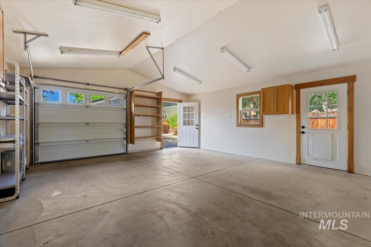 2719 W Woodlawn, Boise, Idaho 83702, 1 Bedroom, 1 Bathroom, Residential For Sale, Price $429,900,MLS 98966638