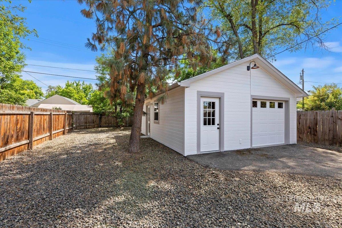 2719 W Woodlawn, Boise, Idaho 83702, 1 Bedroom, 1 Bathroom, Residential For Sale, Price $429,900,MLS 98966638