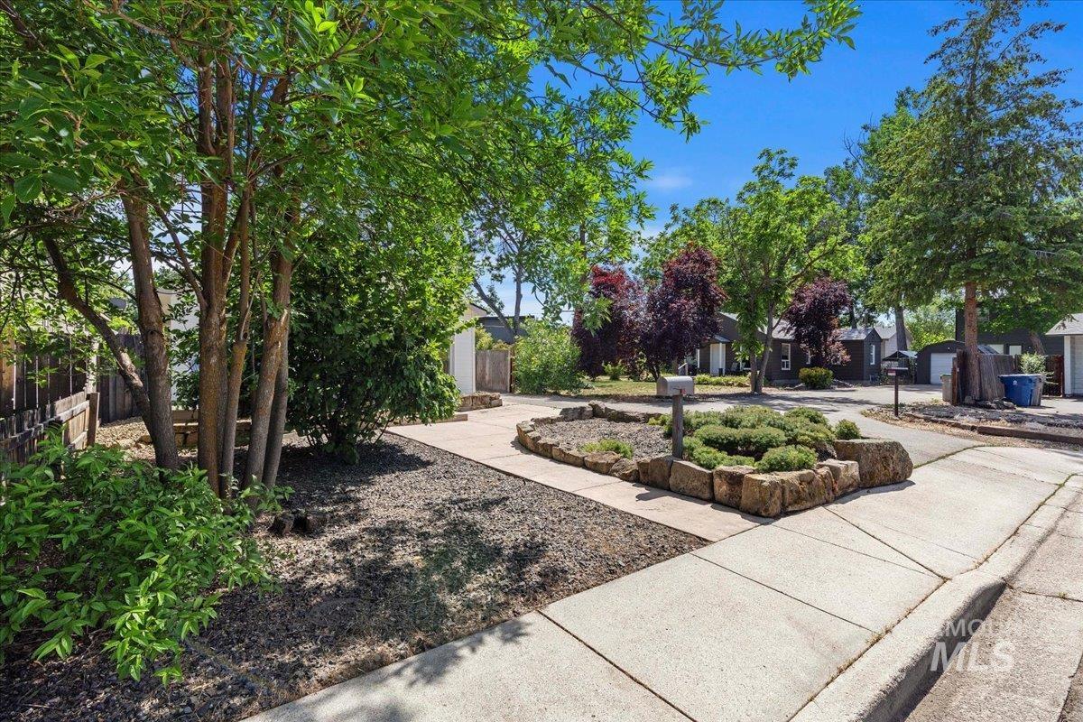 2719 W Woodlawn, Boise, Idaho 83702, 1 Bedroom, 1 Bathroom, Residential For Sale, Price $429,900,MLS 98966638