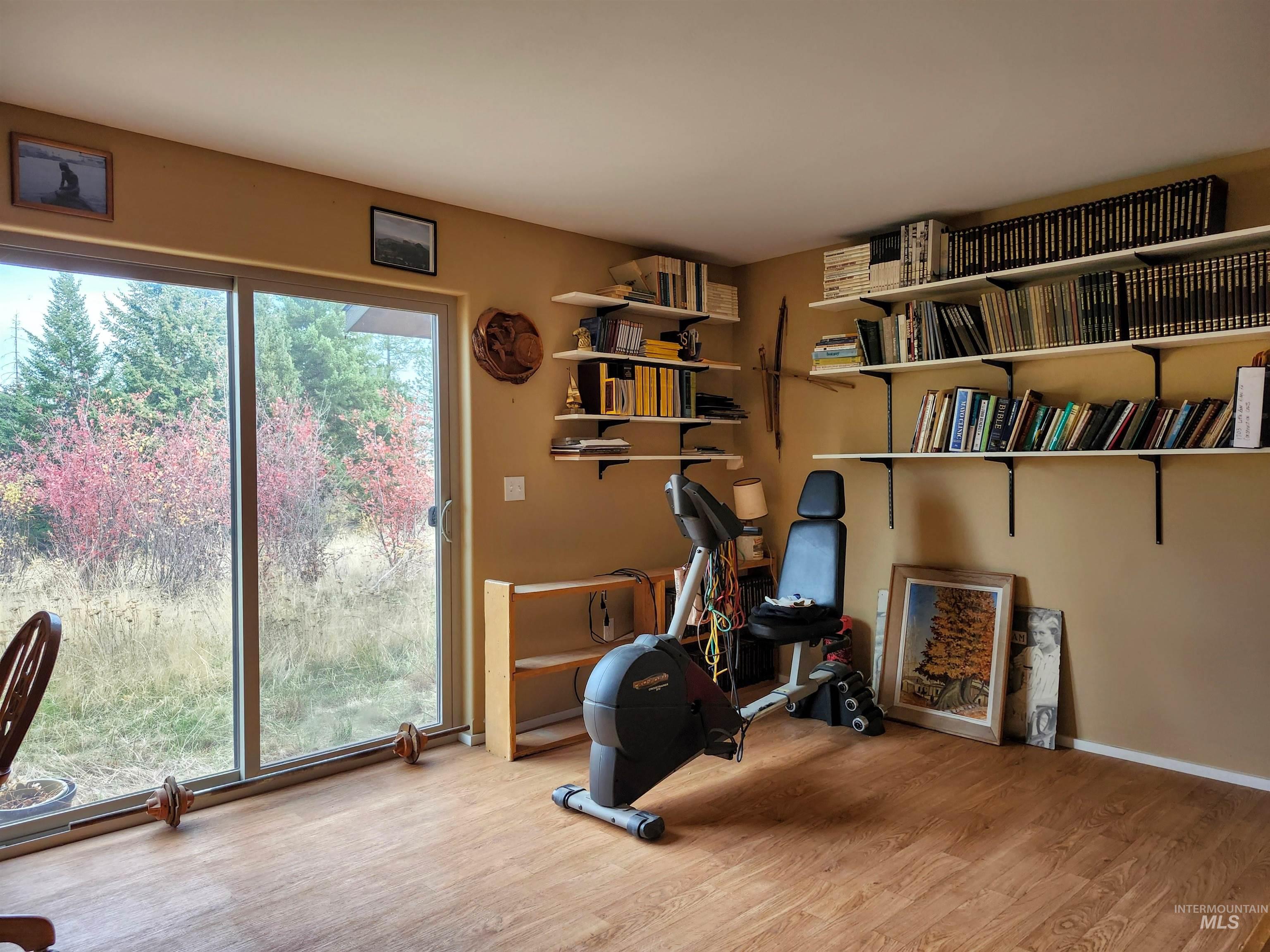 1703 Little Bear Ridge Rd, Troy, Idaho 83871, 3 Bedrooms, 2 Bathrooms, Residential For Sale, Price $875,000,MLS 98966645