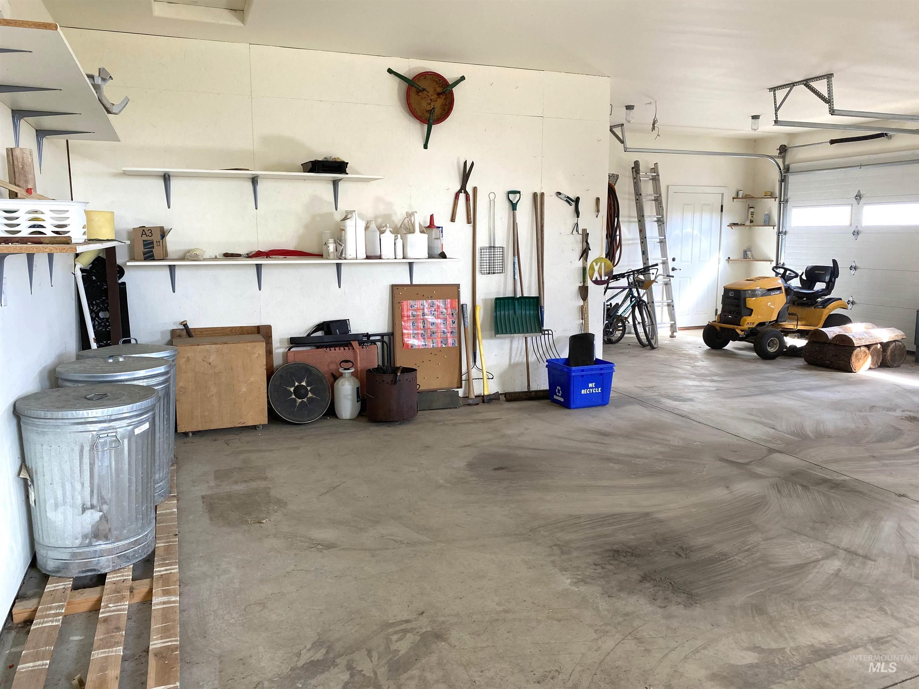 1703 Little Bear Ridge Rd, Troy, Idaho 83871, 3 Bedrooms, 2 Bathrooms, Residential For Sale, Price $875,000,MLS 98966645