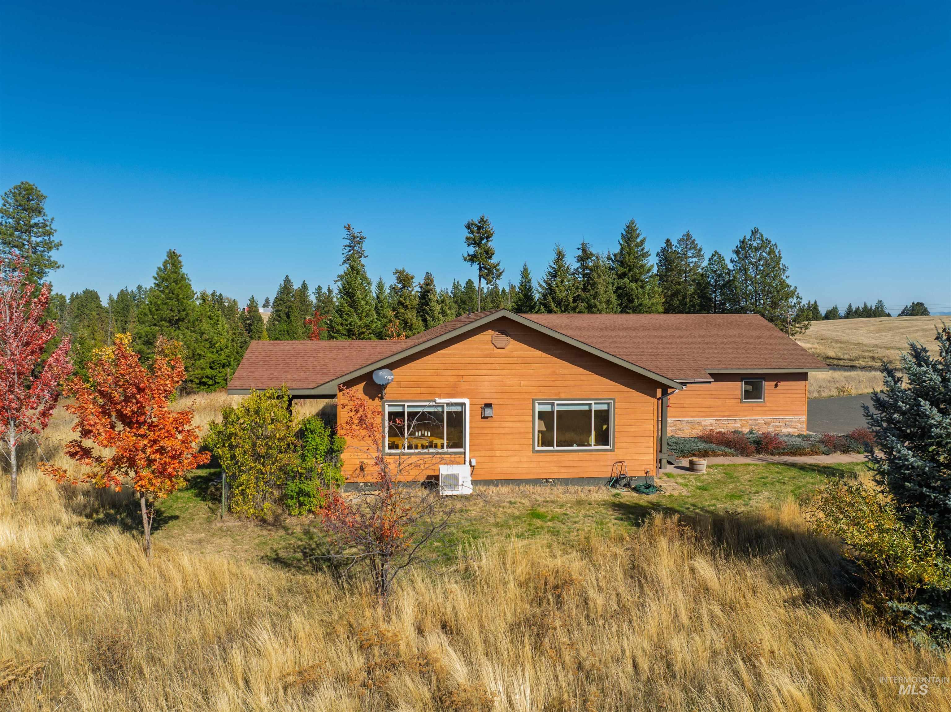 1703 Little Bear Ridge Rd, Troy, Idaho 83871, 3 Bedrooms, 2 Bathrooms, Residential For Sale, Price $875,000,MLS 98966645