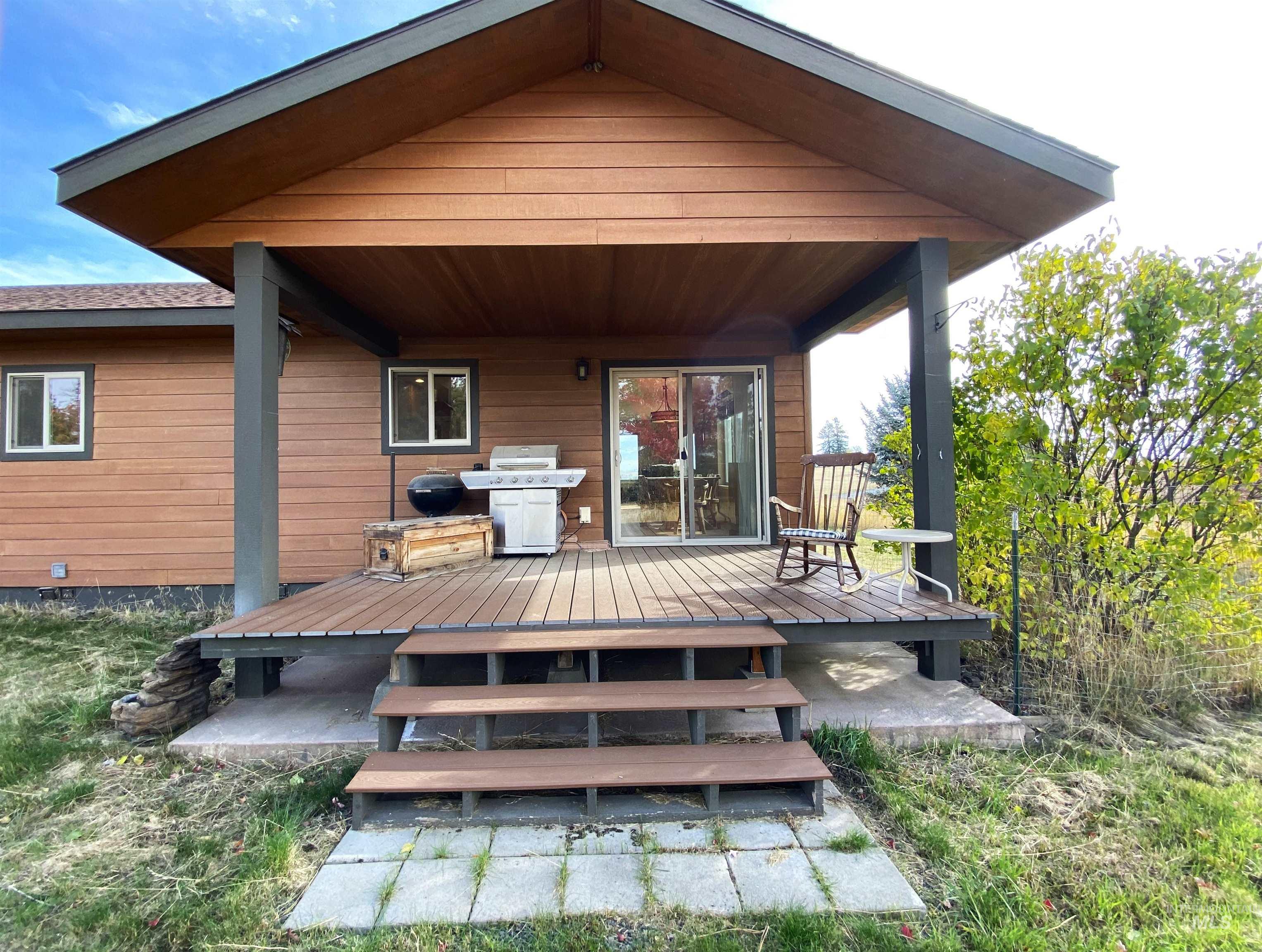 1703 Little Bear Ridge Rd, Troy, Idaho 83871, 3 Bedrooms, 2 Bathrooms, Residential For Sale, Price $875,000,MLS 98966645