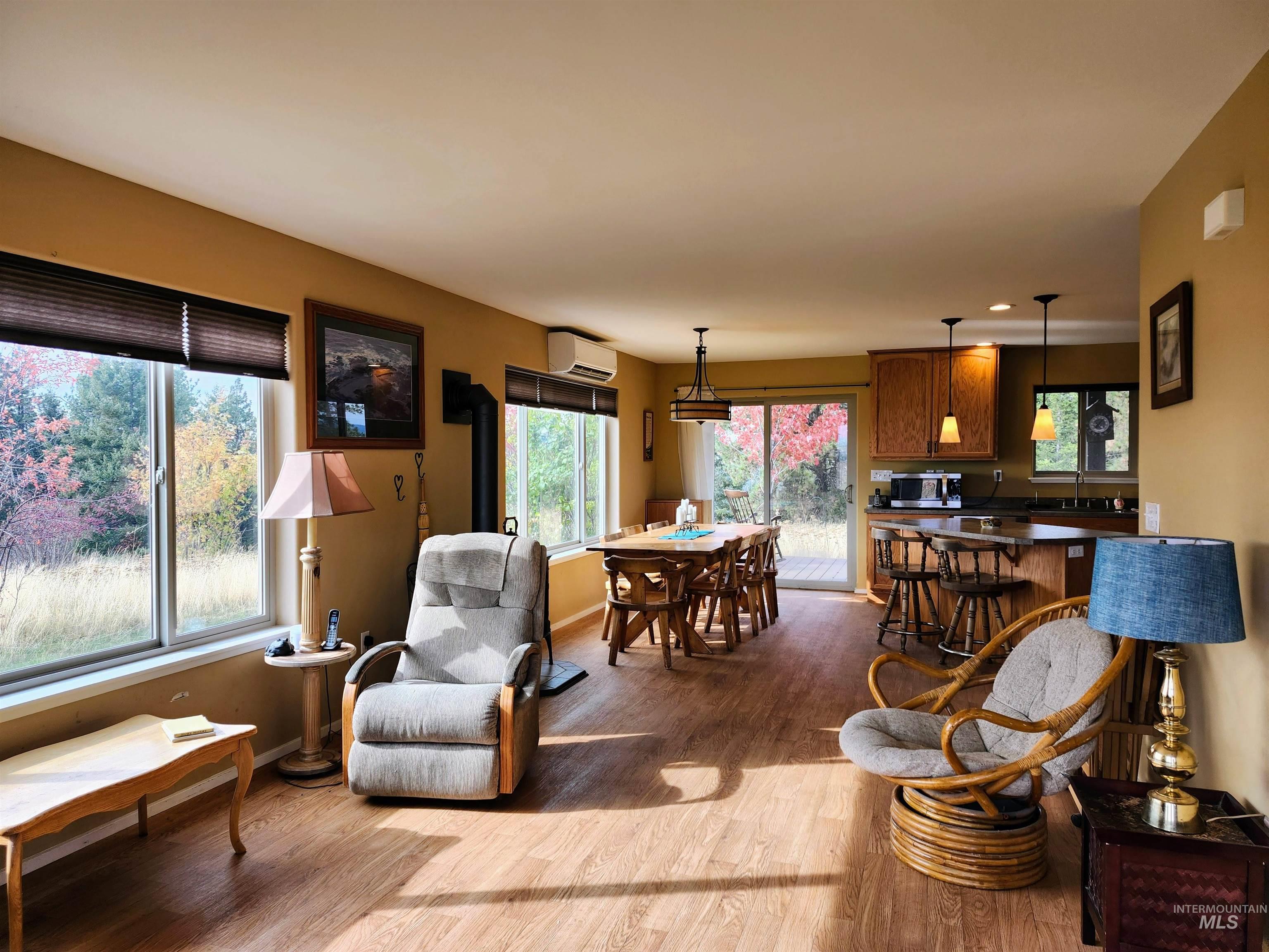 1703 Little Bear Ridge Rd, Troy, Idaho 83871, 3 Bedrooms, 2 Bathrooms, Residential For Sale, Price $875,000,MLS 98966645