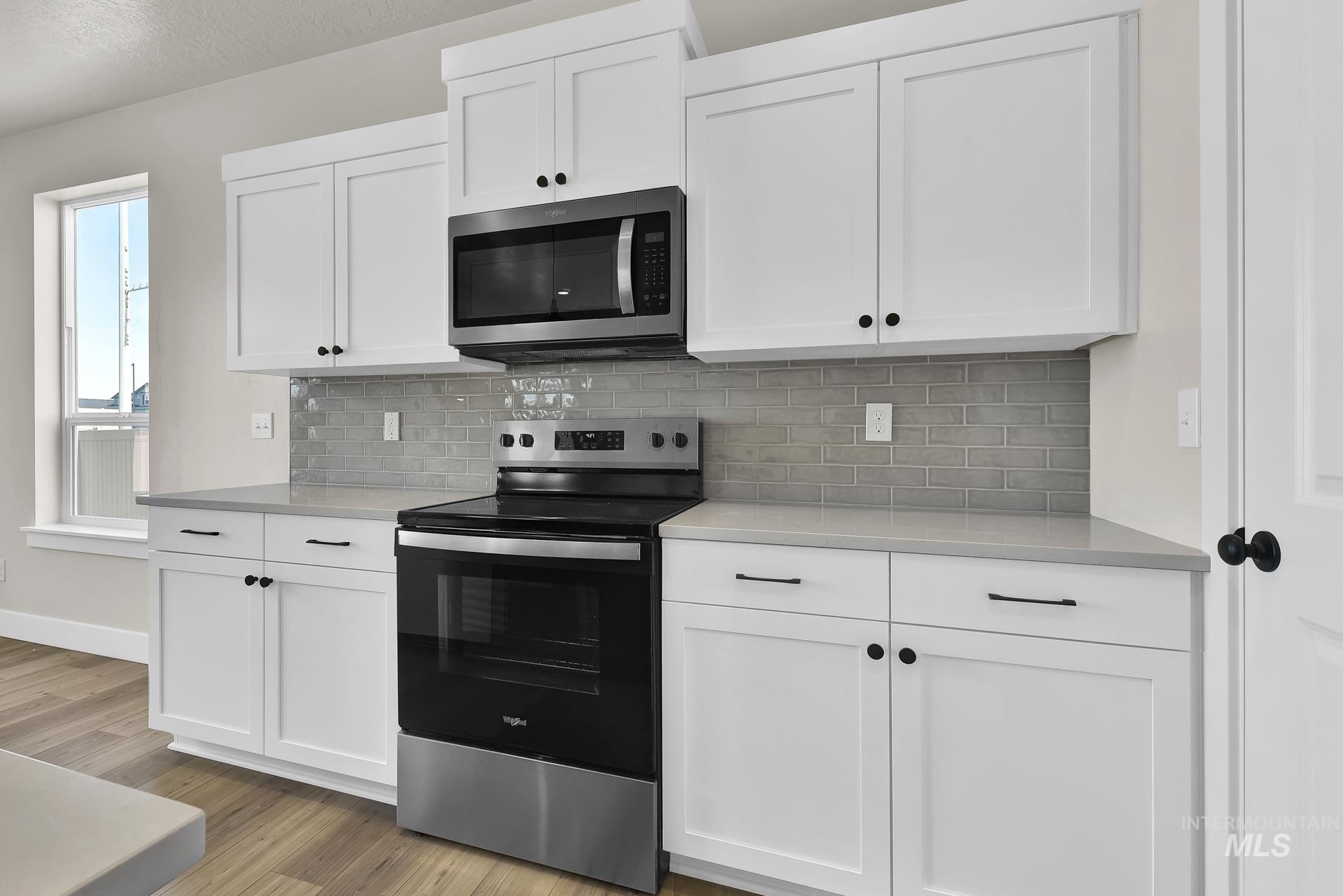 2909 Nieve Ln, Caldwell, Idaho 83605, 3 Bedrooms, 2.5 Bathrooms, Residential For Sale, Price $347,500,MLS 98966667