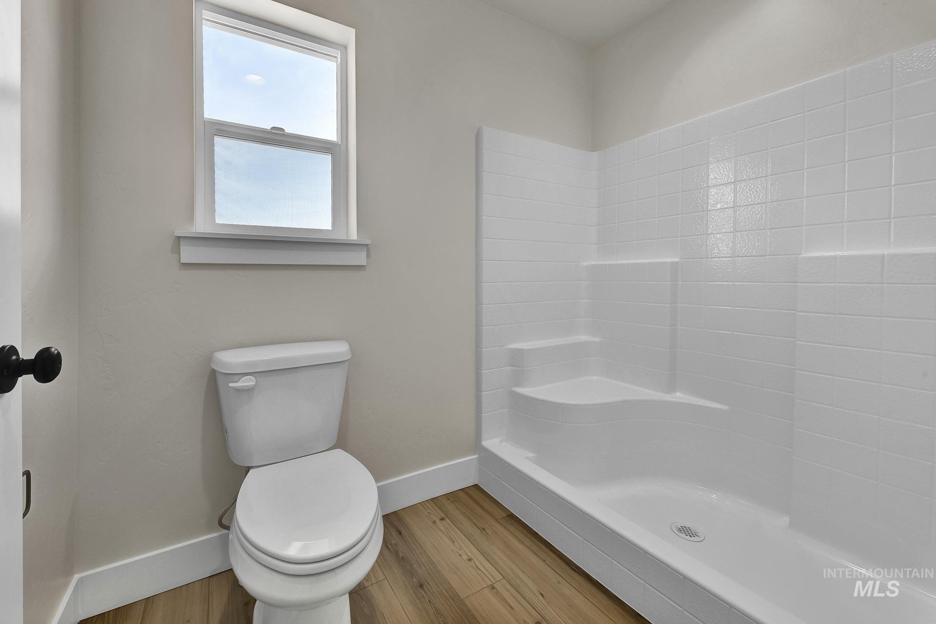 2909 Nieve Ln, Caldwell, Idaho 83605, 3 Bedrooms, 2.5 Bathrooms, Residential For Sale, Price $347,500,MLS 98966667