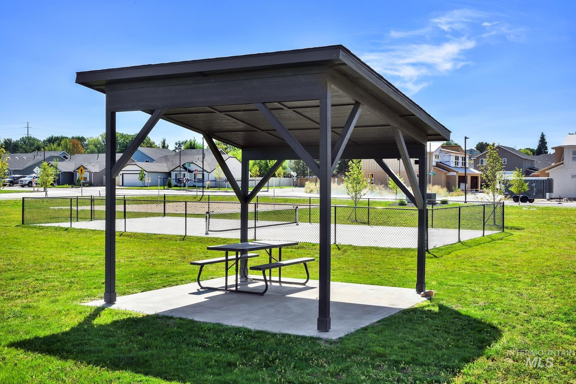 2909 Nieve Ln, Caldwell, Idaho 83605, 3 Bedrooms, 2.5 Bathrooms, Residential For Sale, Price $347,500,MLS 98966667