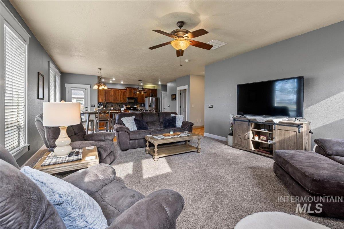 1063 W Hitchcock St, Meridian, Idaho 83646, 6 Bedrooms, 3.5 Bathrooms, Residential For Sale, Price $769,900,MLS 98966680