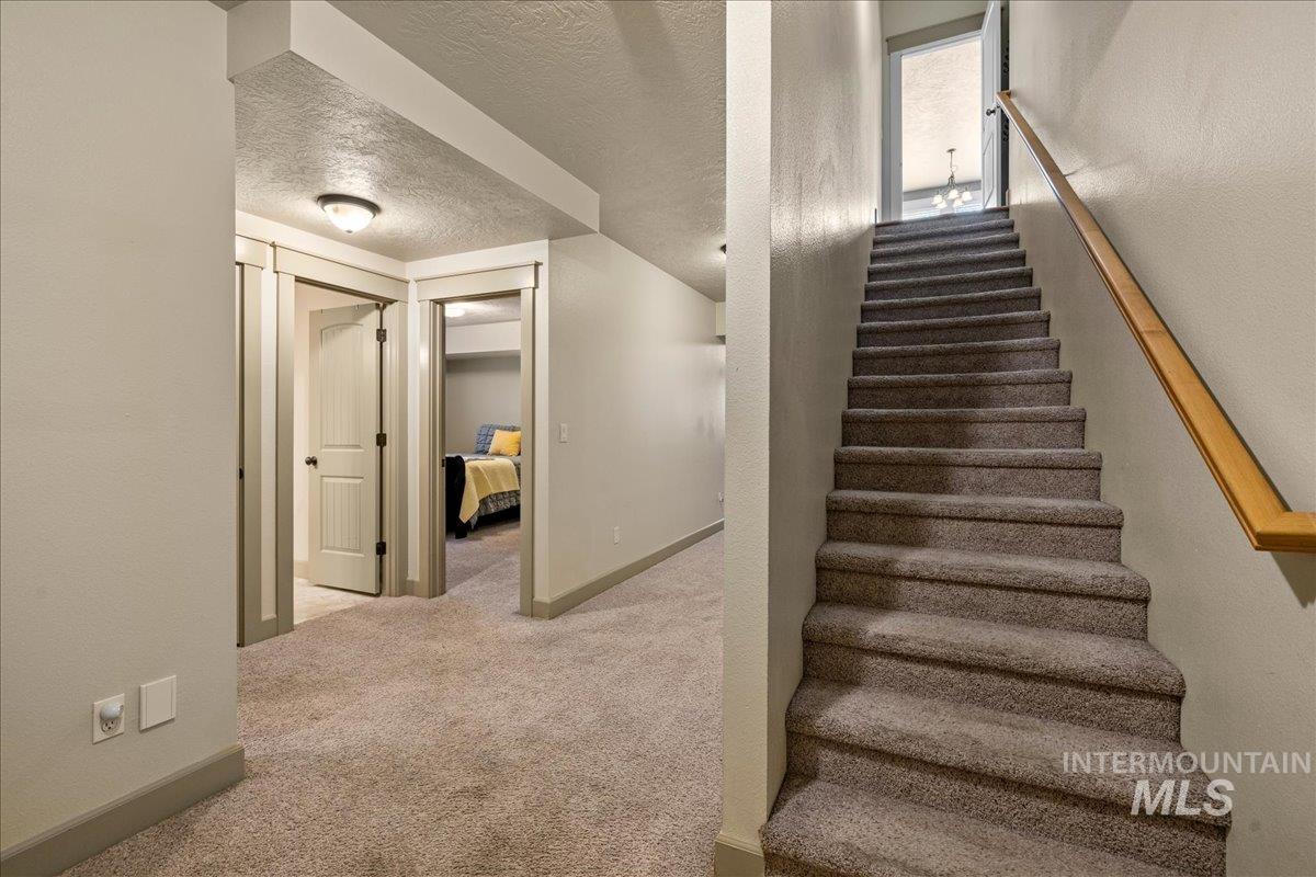 1063 W Hitchcock St, Meridian, Idaho 83646, 6 Bedrooms, 3.5 Bathrooms, Residential For Sale, Price $769,900,MLS 98966680