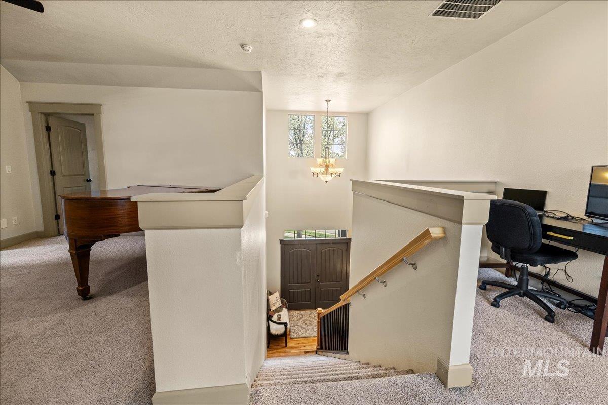 1063 W Hitchcock St, Meridian, Idaho 83646, 6 Bedrooms, 3.5 Bathrooms, Residential For Sale, Price $769,900,MLS 98966680