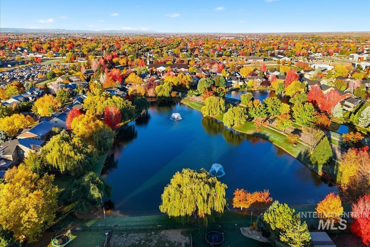 1063 W Hitchcock St, Meridian, Idaho 83646, 6 Bedrooms, 3.5 Bathrooms, Residential For Sale, Price $769,900,MLS 98966680