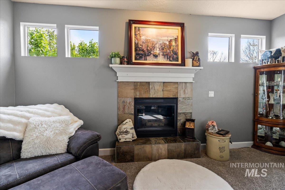 1063 W Hitchcock St, Meridian, Idaho 83646, 6 Bedrooms, 3.5 Bathrooms, Residential For Sale, Price $769,900,MLS 98966680