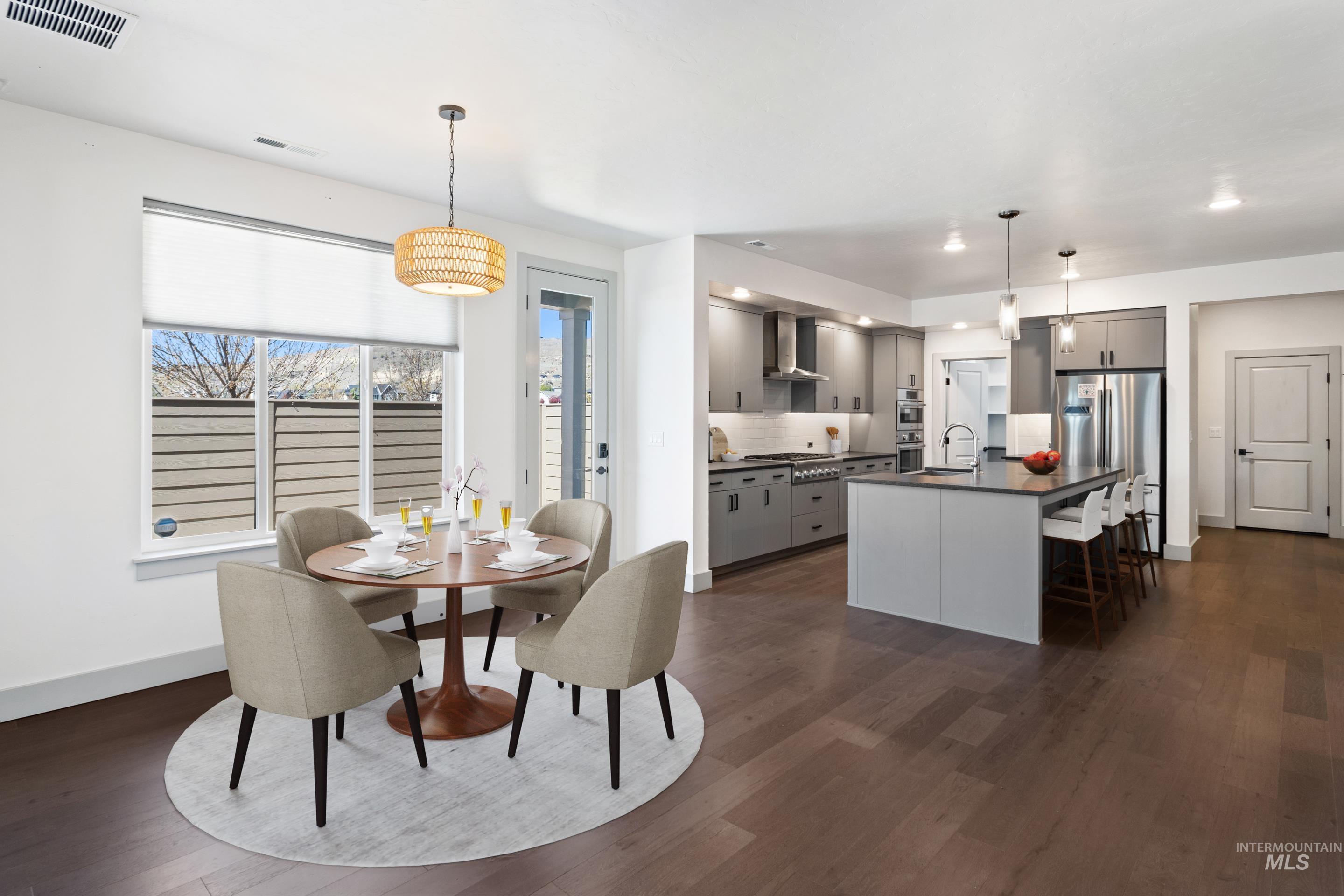 4210 E Parkcenter Boulevard, Boise, Idaho 83716, 3 Bedrooms, 3.5 Bathrooms, Residential For Sale, Price $674,990, 98966688